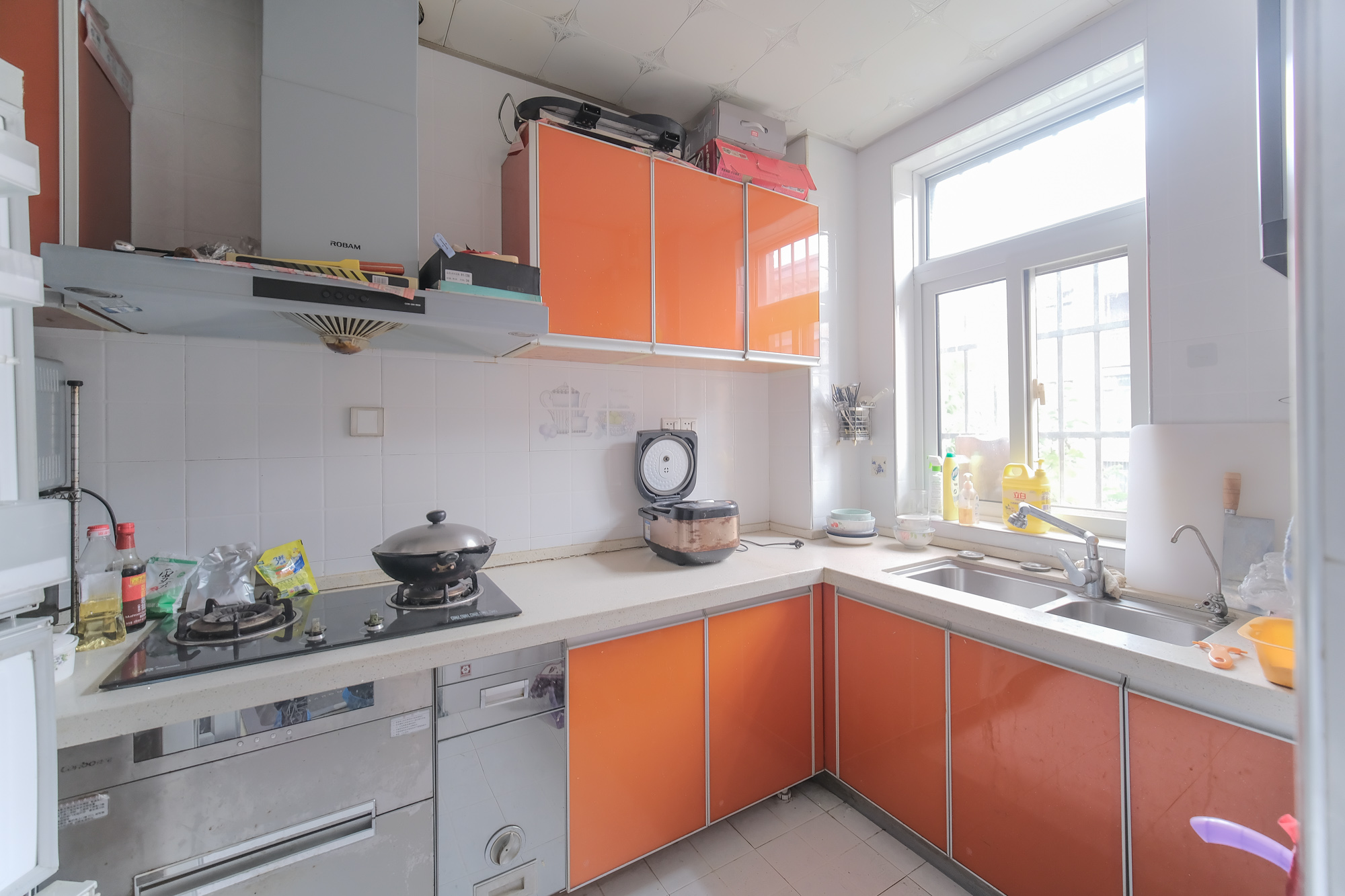 山水湾  3室2厅2卫    81.0万厨房