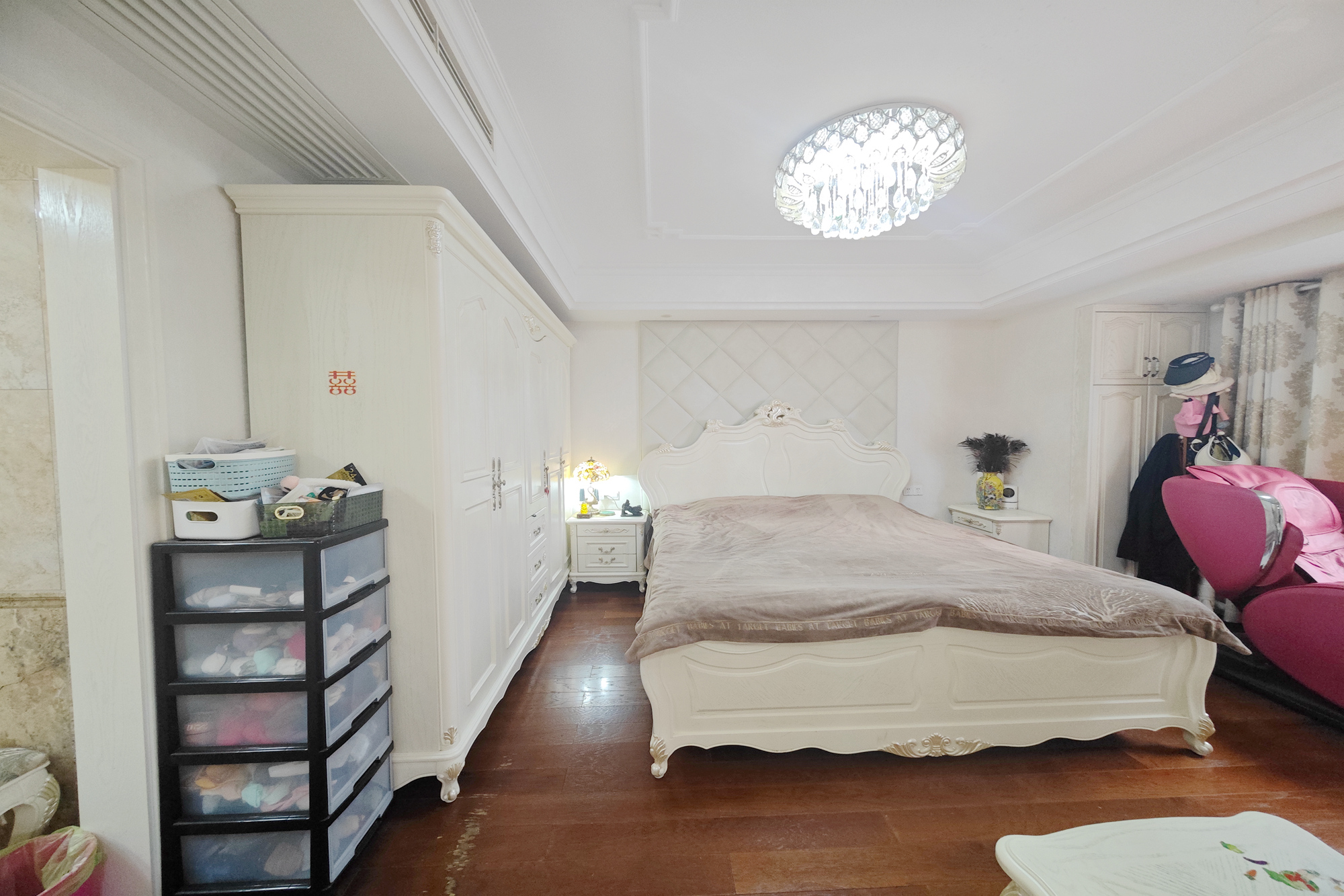 万博汇  4室2厅1卫    280.0万 万博汇  4室2厅1卫    280.0万卧室