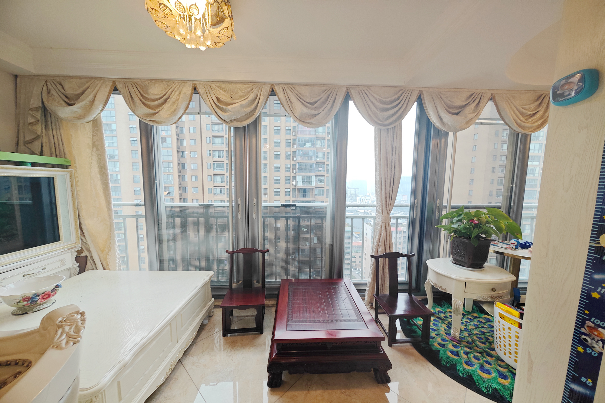 万博汇  4室2厅1卫    280.0万 万博汇  4室2厅1卫    280.0万阳台