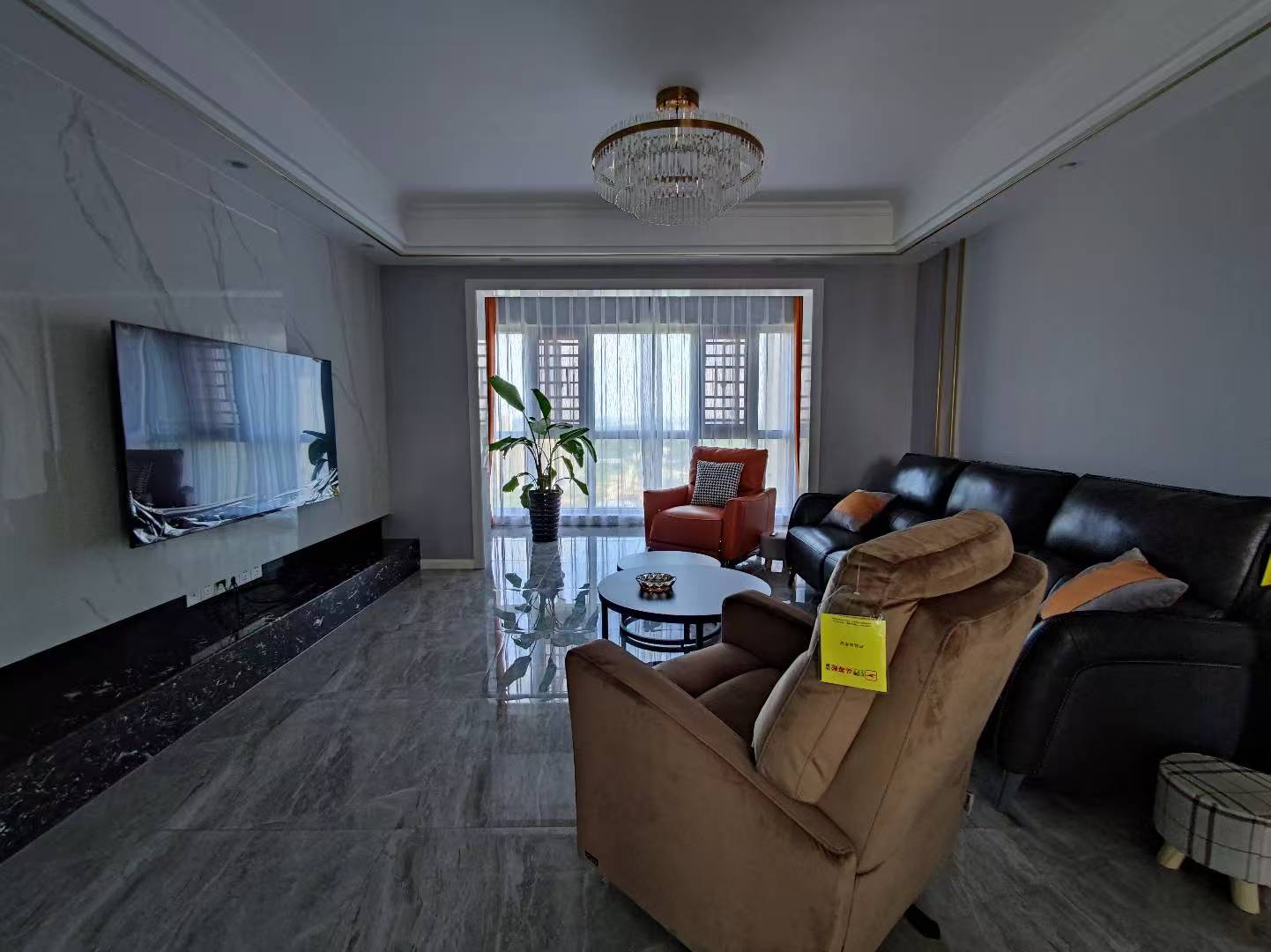 美的梧桐庄园 5室2厅2卫 3500.0元/月 美的梧桐庄园 5室2厅2卫 3500.0元/月户型图