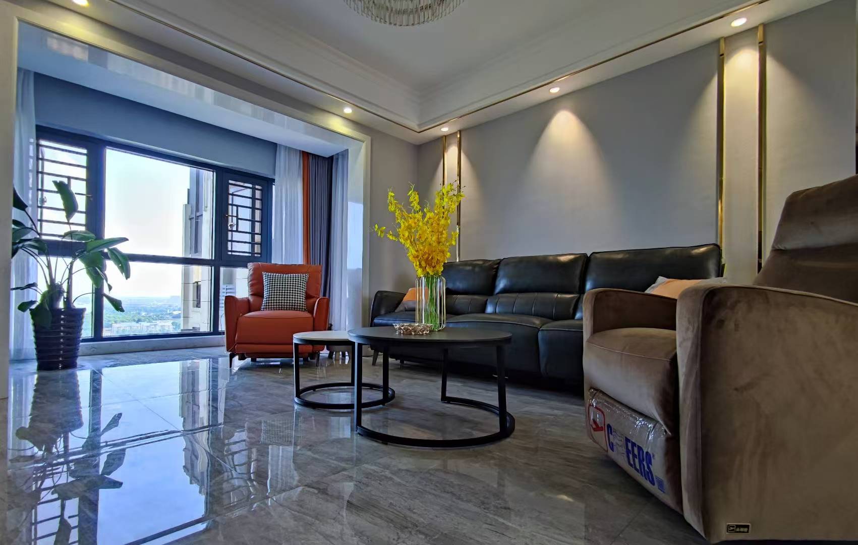 美的梧桐庄园 5室2厅2卫 3500.0元/月 美的梧桐庄园 5室2厅2卫 3500.0元/月室内图