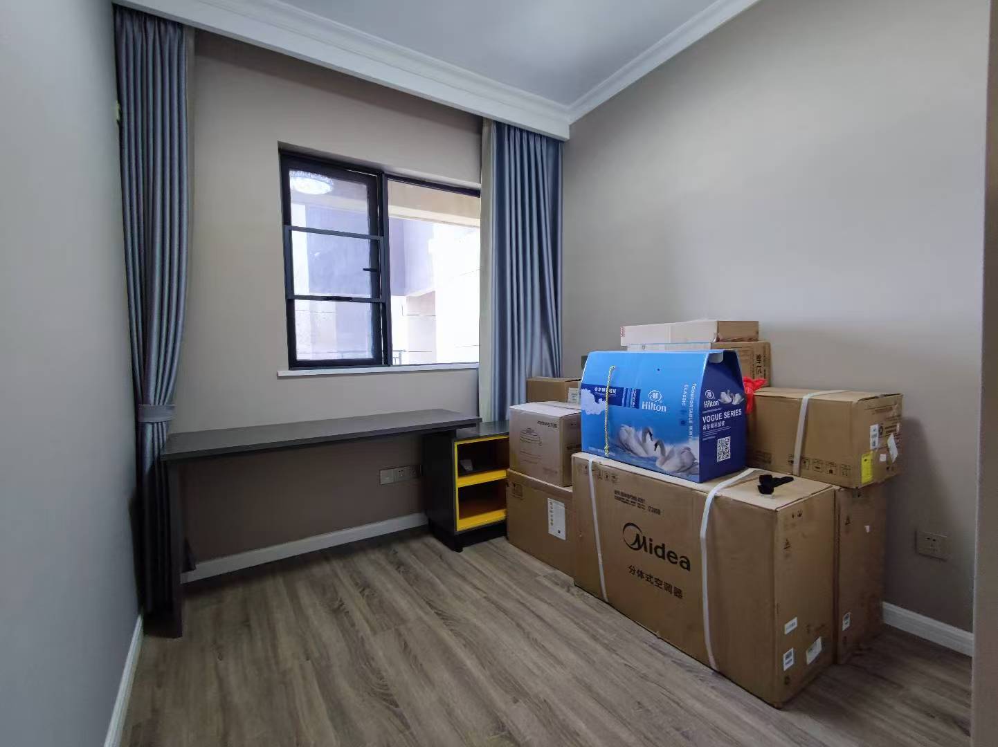 美的梧桐庄园 5室2厅2卫 3500.0元/月 美的梧桐庄园 5室2厅2卫 3500.0元/月室内图