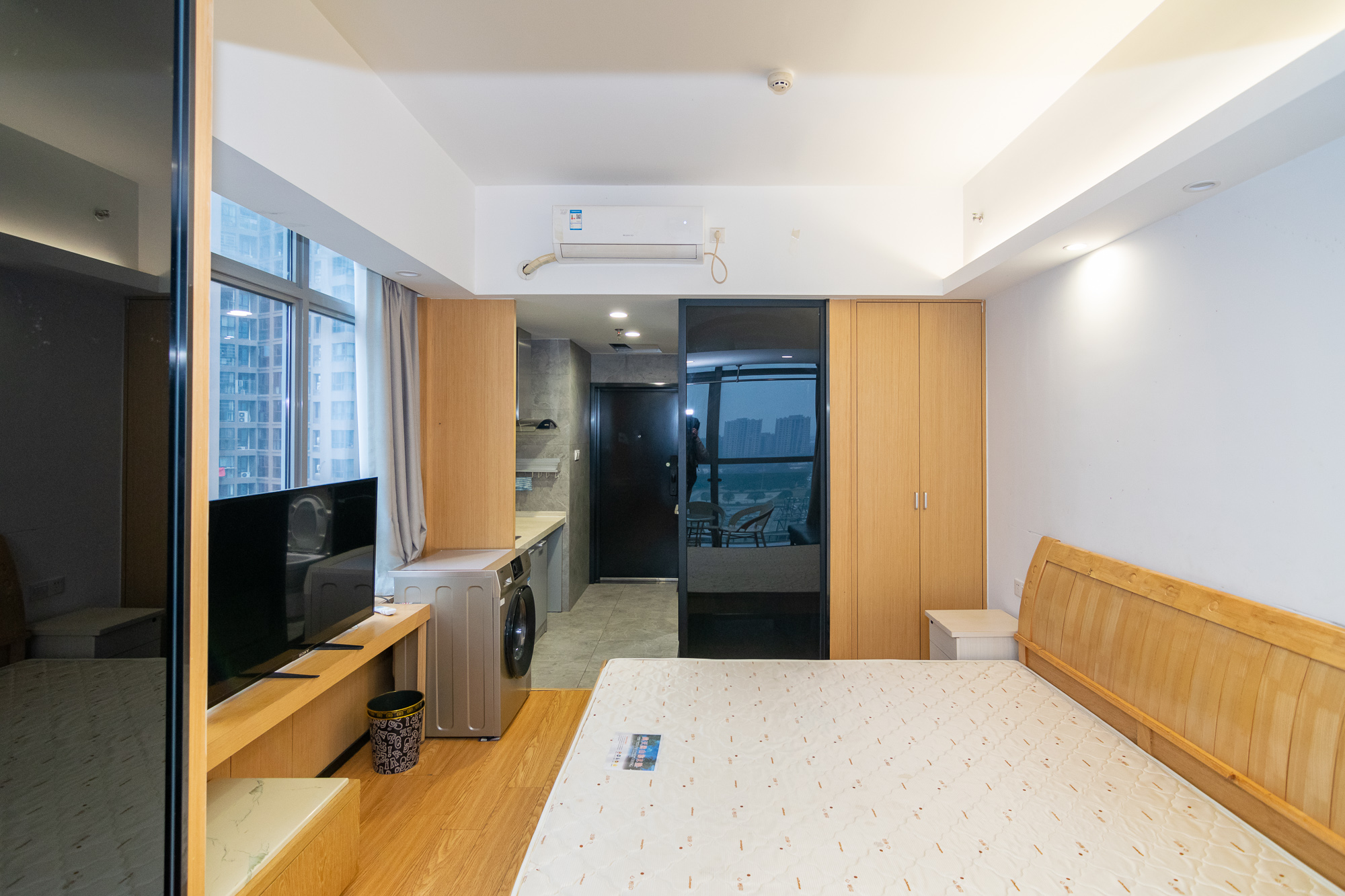 紫鑫御湖湾  1室1厅1卫    24.8万 紫鑫御湖湾  1室1厅1卫    24.8万