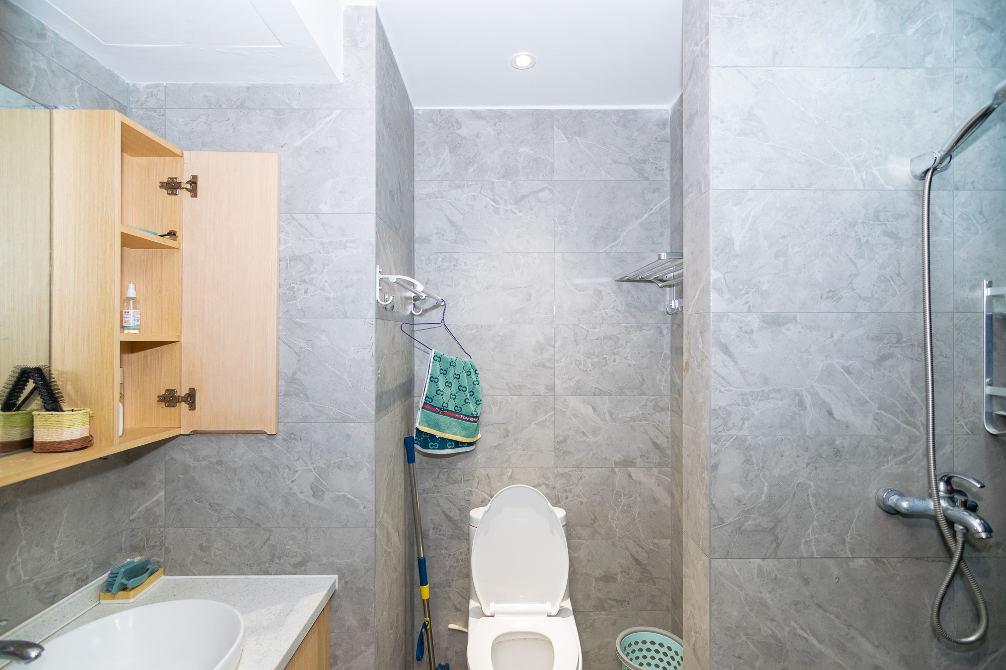 紫鑫御湖湾  1室1厅0卫    34.0万 紫鑫御湖湾  1室1厅0卫    34.0万卫生间