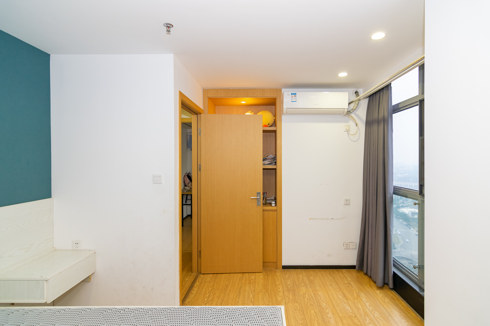 紫鑫御湖湾  1室1厅0卫    34.0万 紫鑫御湖湾  1室1厅0卫    34.0万卧室