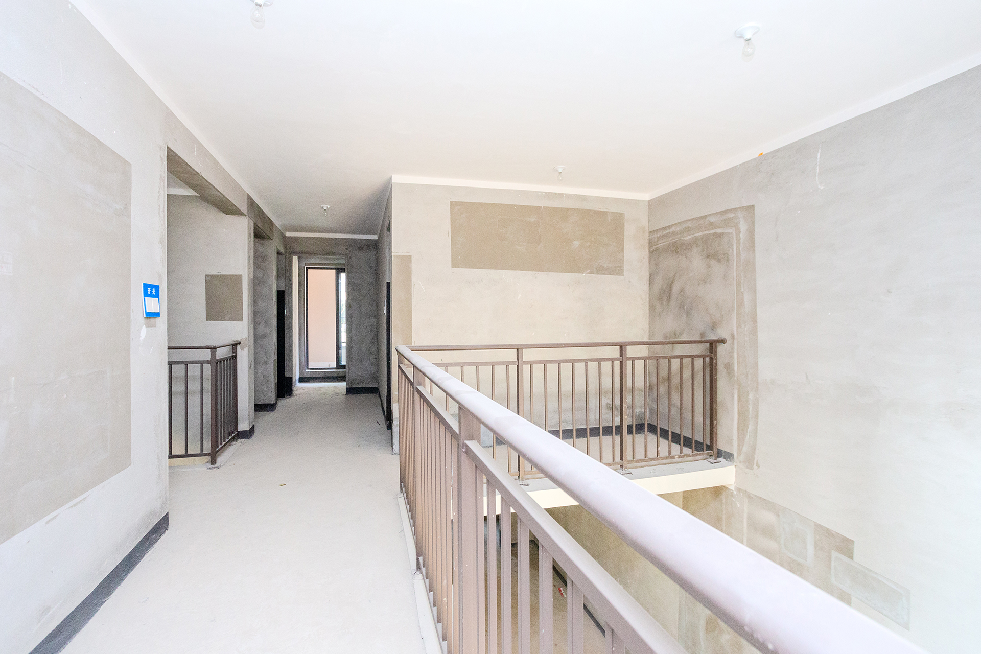 时代建发和著  5室2厅2卫    450.0万卧室