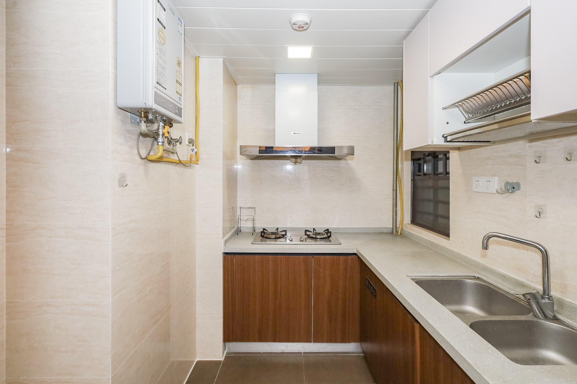 万科里金域滨江  3室2厅1卫    155.0万 万科里金域滨江  3室2厅1卫    155.0万厨房