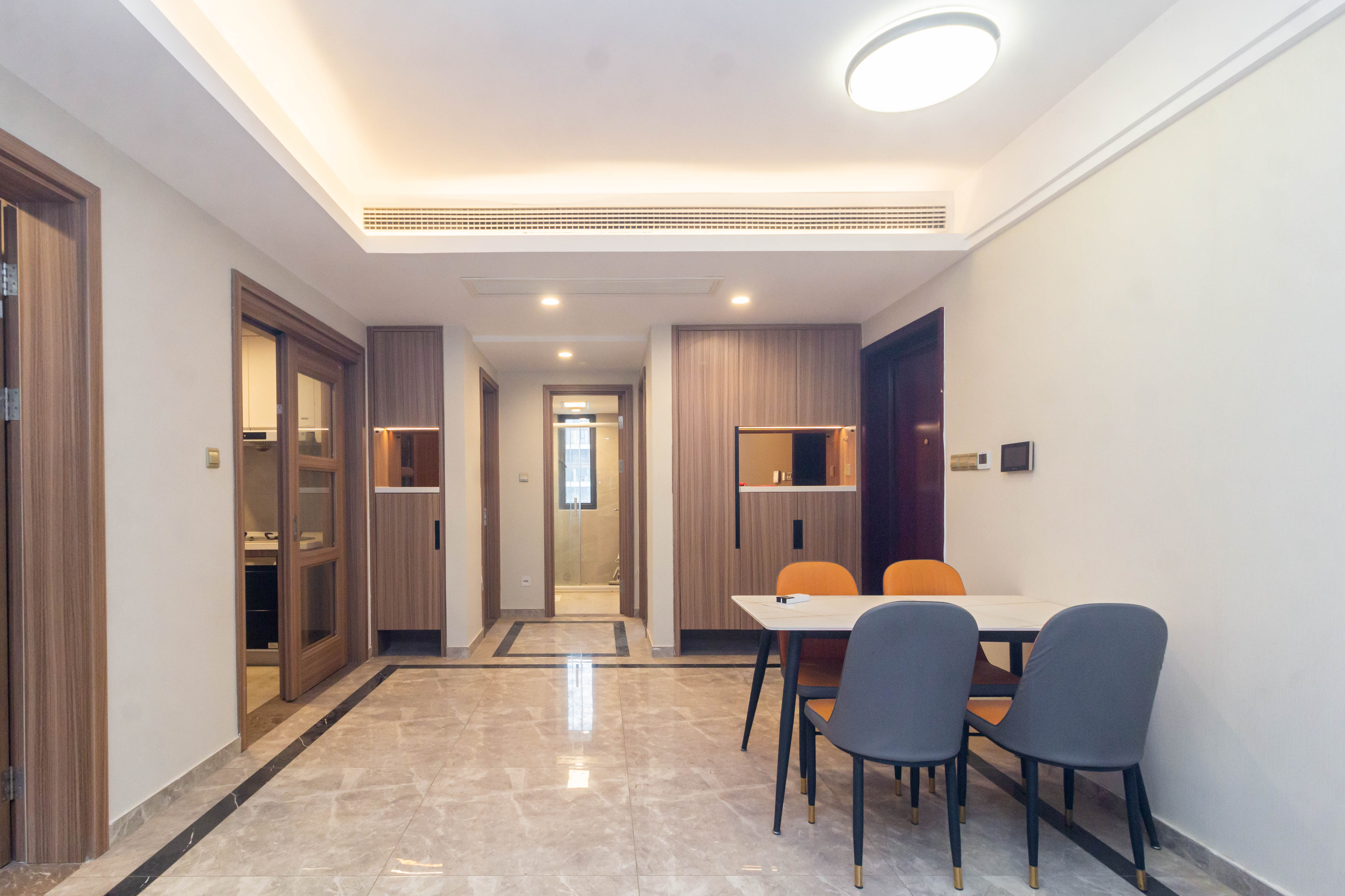 华远碧桂园海蓝城 3室2厅1卫 104.0万 华远碧桂园海蓝城 3室2厅1卫 104.0万客厅