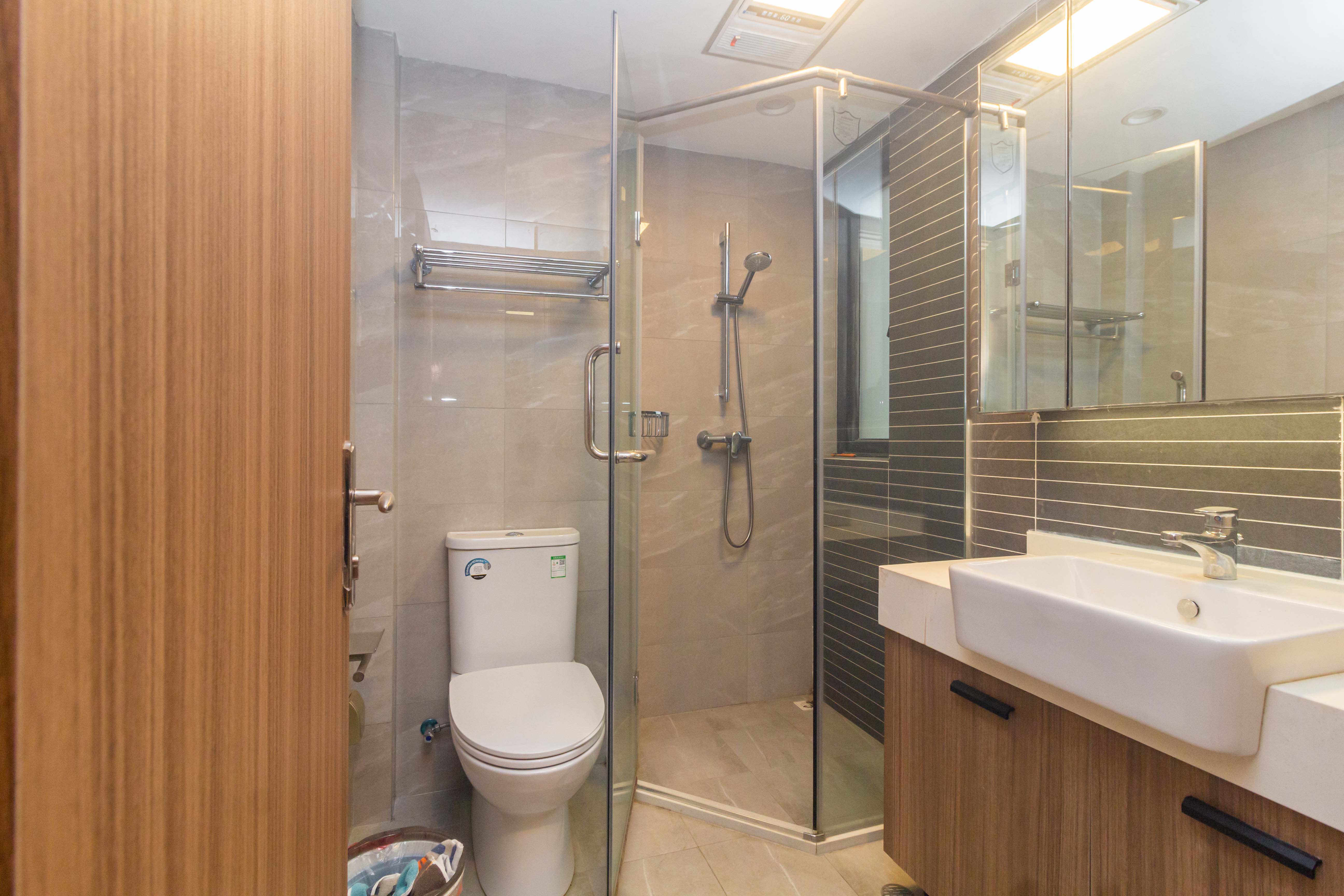 华远碧桂园海蓝城 3室2厅1卫 104.0万 华远碧桂园海蓝城 3室2厅1卫 104.0万卫生间