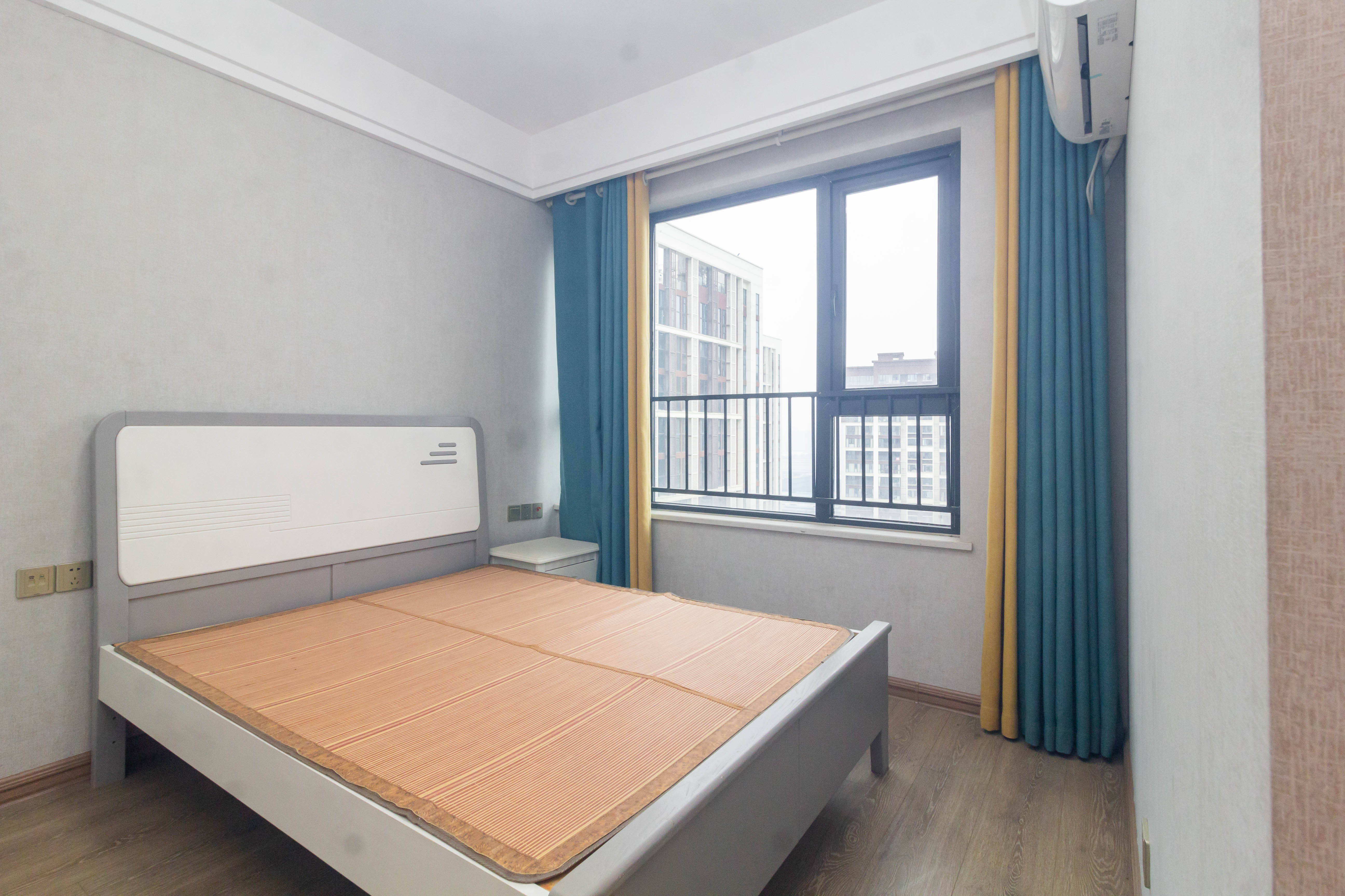 华远碧桂园海蓝城 3室2厅1卫 104.0万 华远碧桂园海蓝城 3室2厅1卫 104.0万卧室