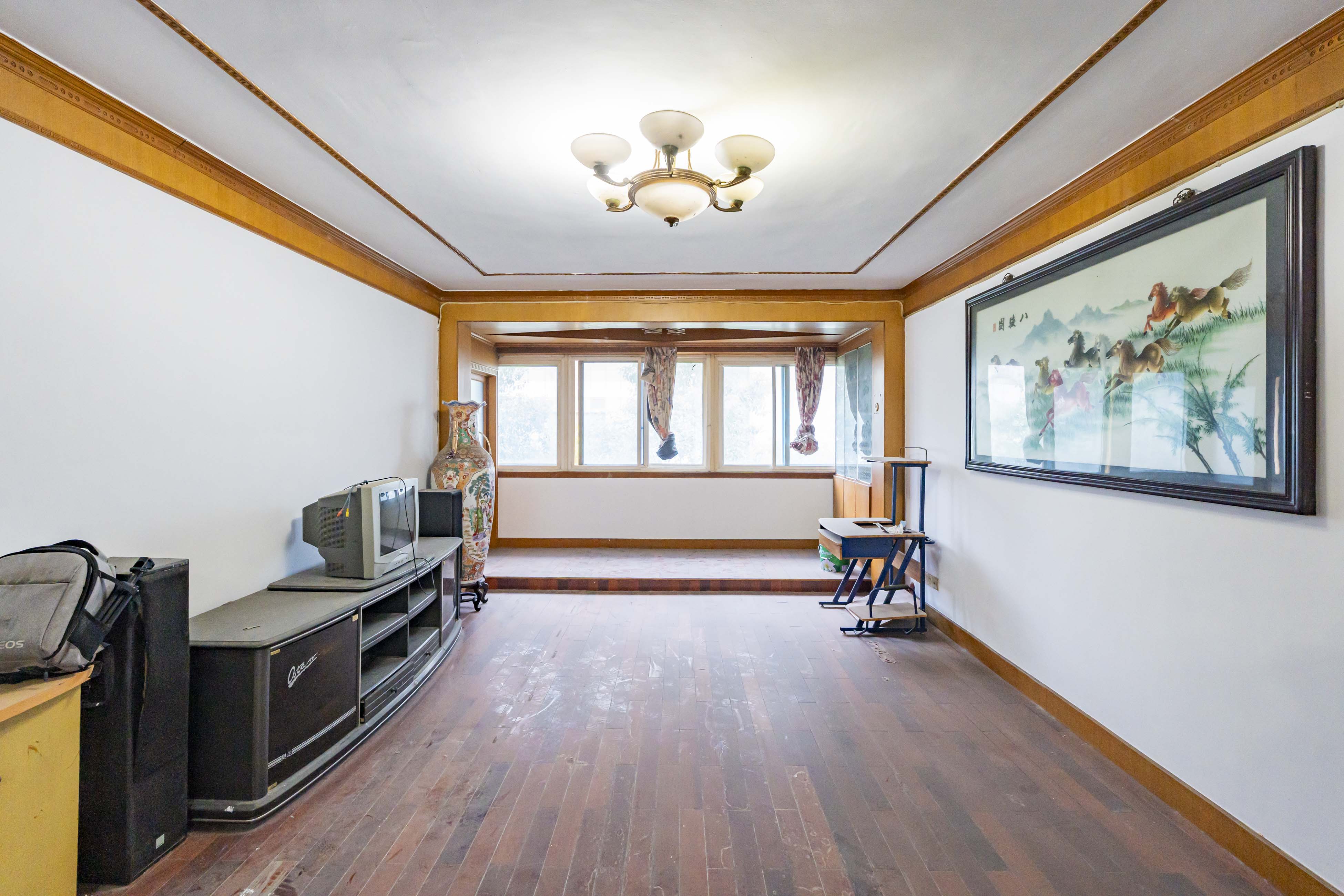 开福区私房散盘 3室2厅2卫 96.0万 开福区私房散盘 3室2厅2卫 96.0万客厅