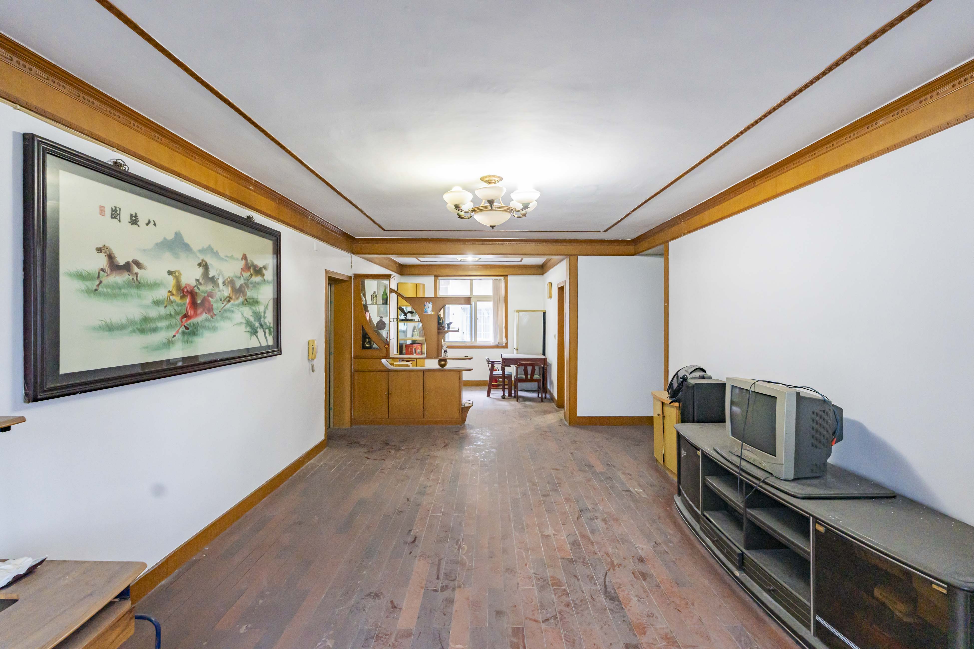 开福区私房散盘 3室2厅2卫 96.0万 开福区私房散盘 3室2厅2卫 96.0万客厅