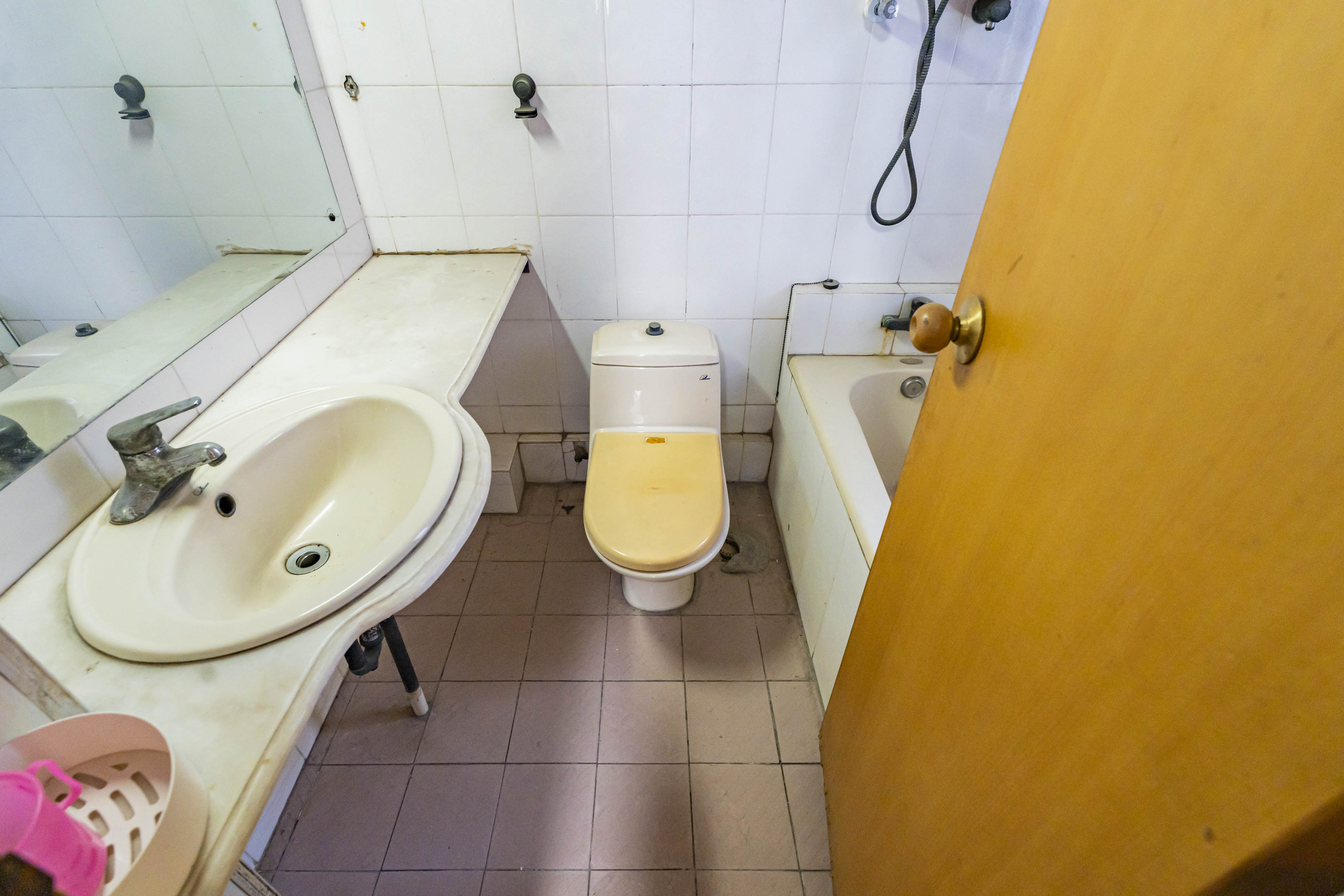 开福区私房散盘 3室2厅2卫 96.0万 开福区私房散盘 3室2厅2卫 96.0万卫生间