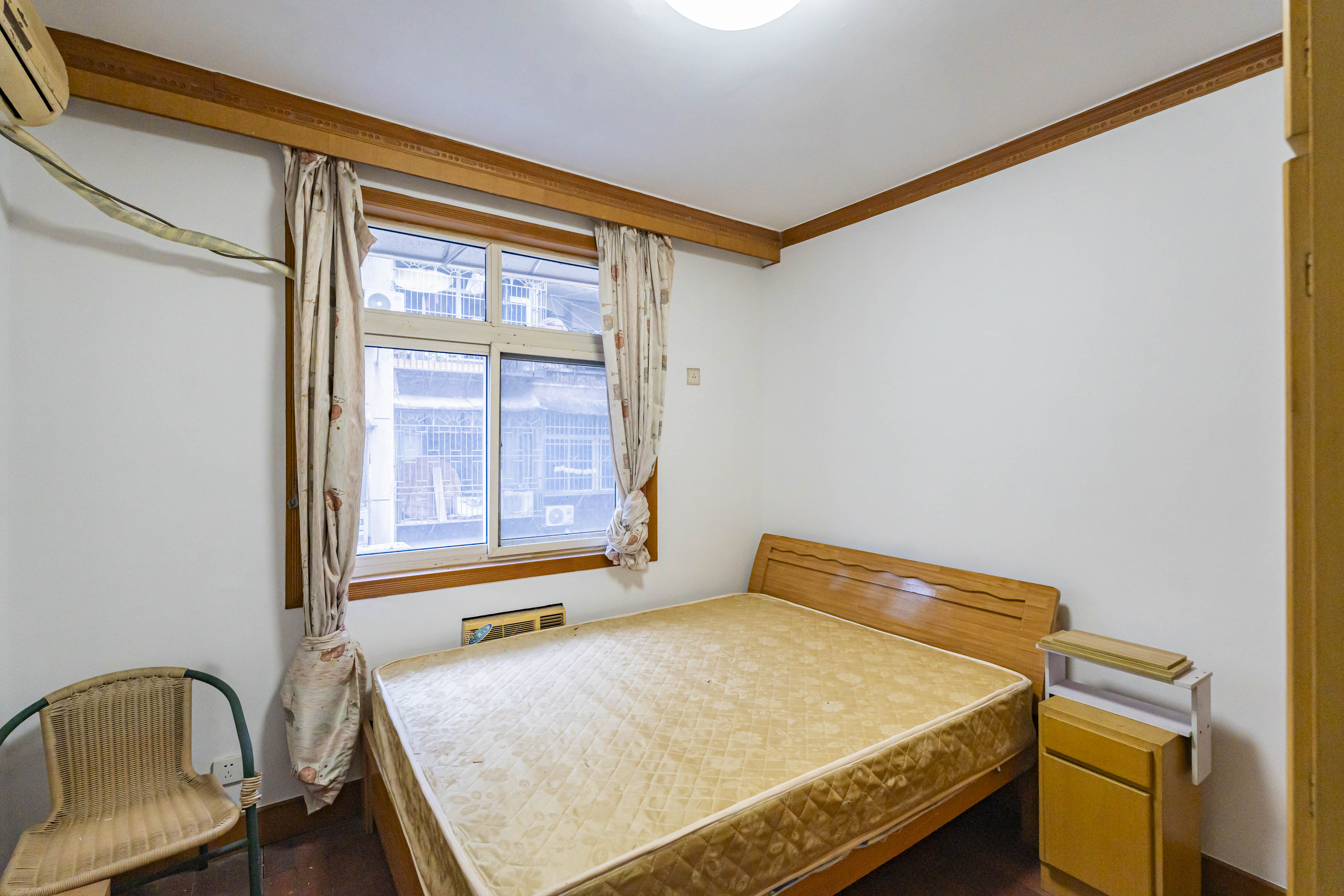 开福区私房散盘 3室2厅2卫 96.0万 开福区私房散盘 3室2厅2卫 96.0万卧室