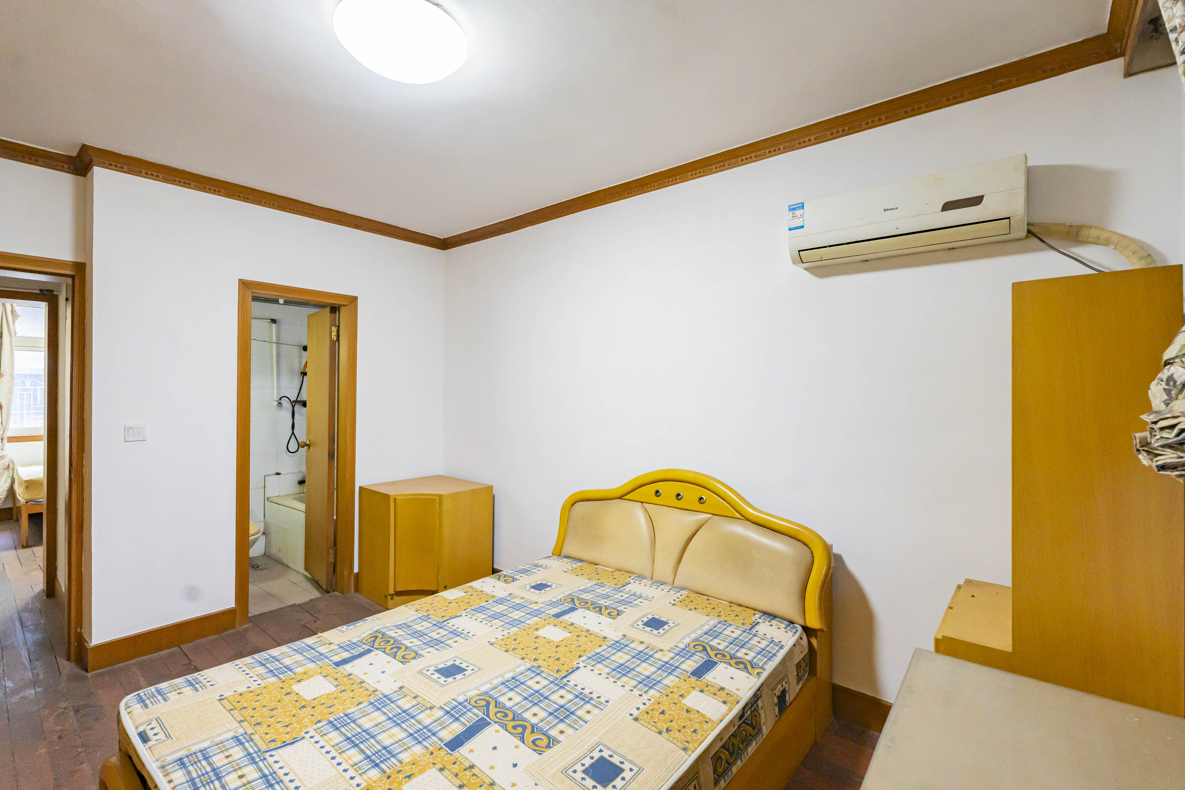 开福区私房散盘 3室2厅2卫 96.0万 开福区私房散盘 3室2厅2卫 96.0万卧室