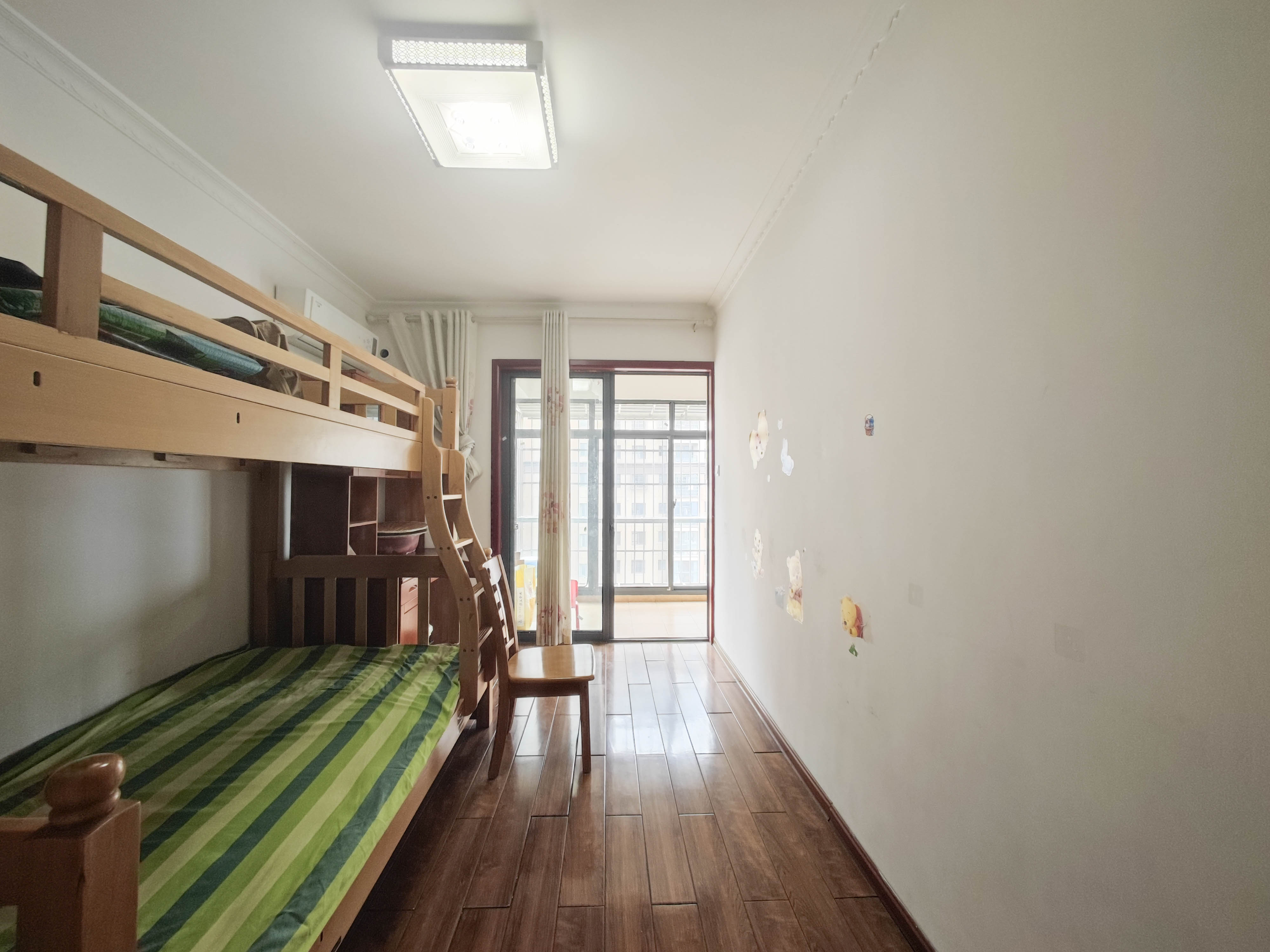 鑫天御景湾 2室2厅1卫 65.0万 鑫天御景湾 2室2厅1卫 65.0万卧室