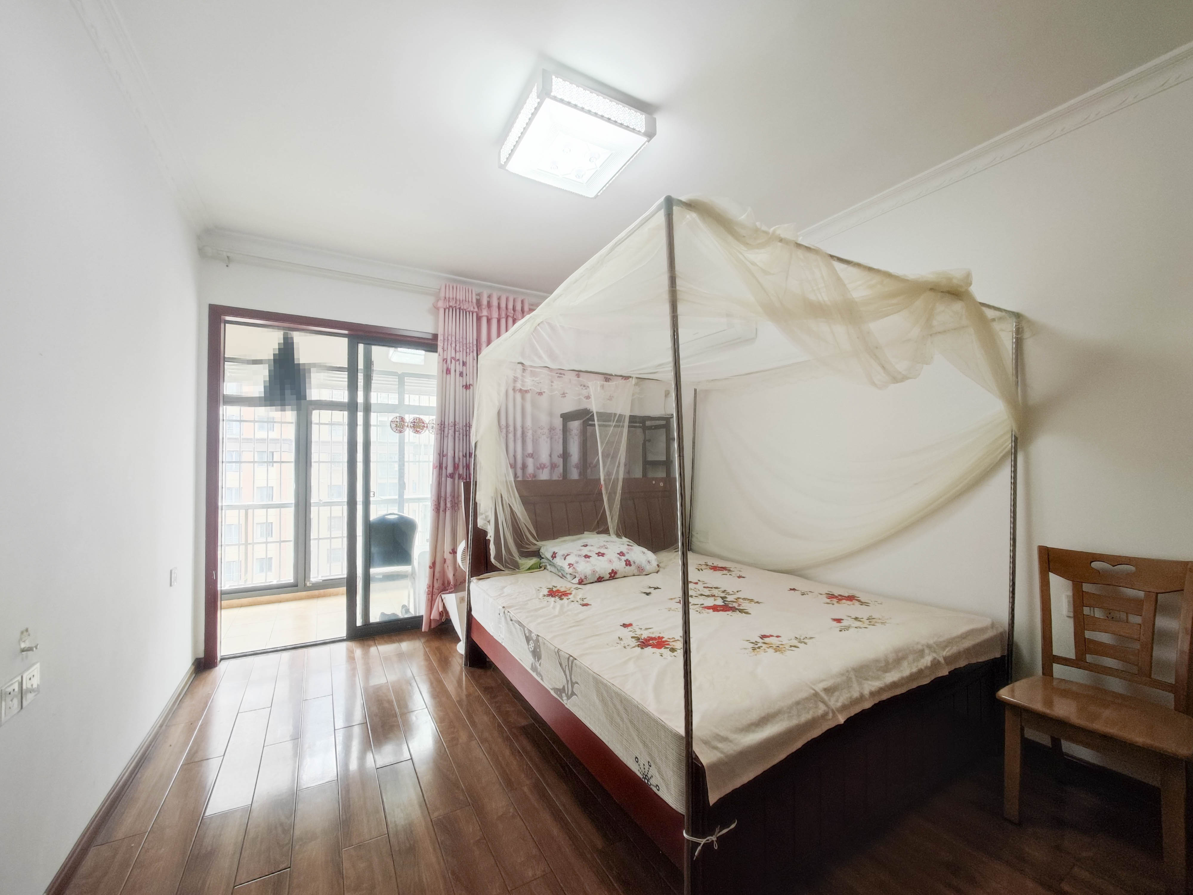 鑫天御景湾 2室2厅1卫 65.0万 鑫天御景湾 2室2厅1卫 65.0万卧室