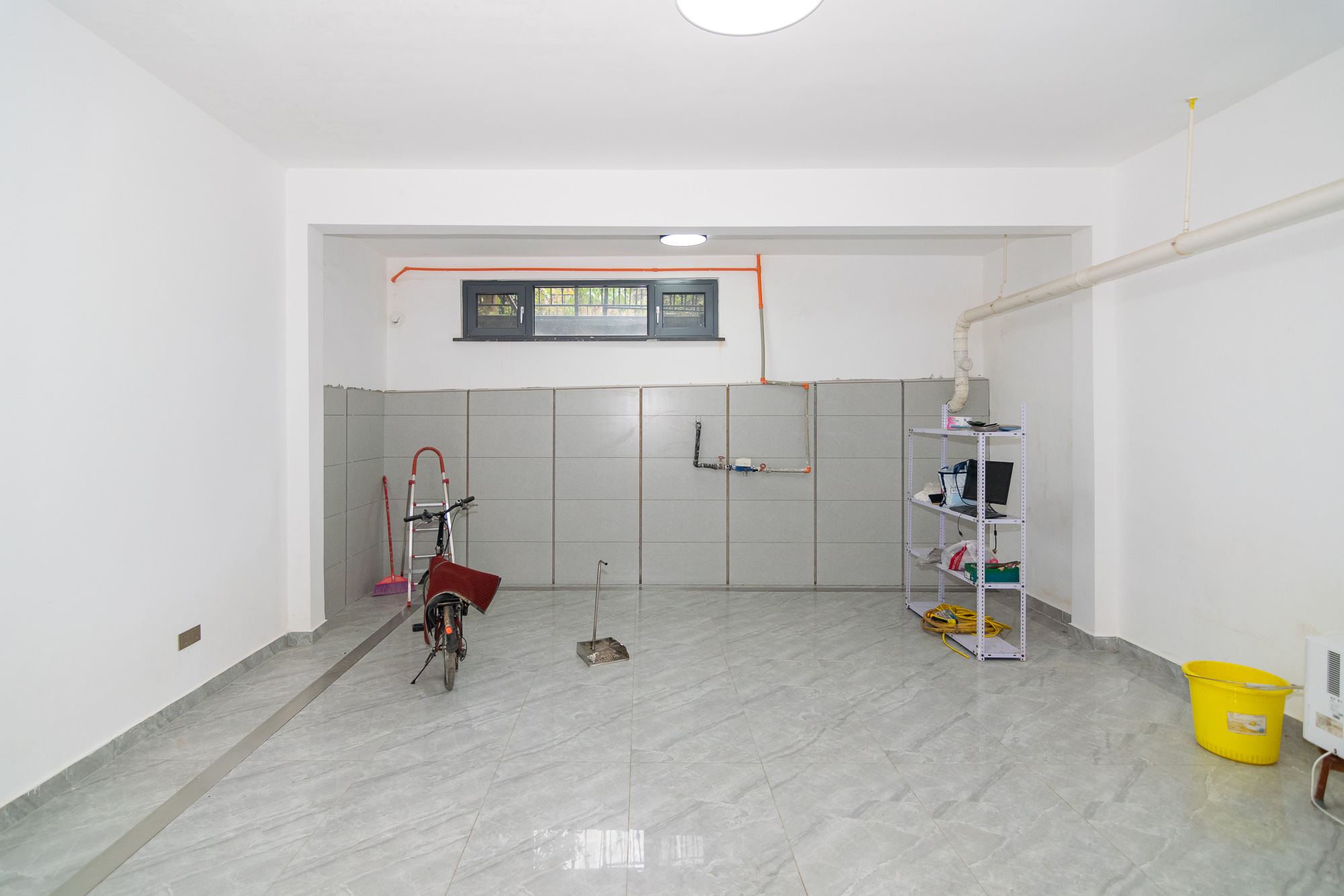 裕田奥莱小镇  4室3厅3卫    300.0万 裕田奥莱小镇  4室3厅3卫    300.0万其他