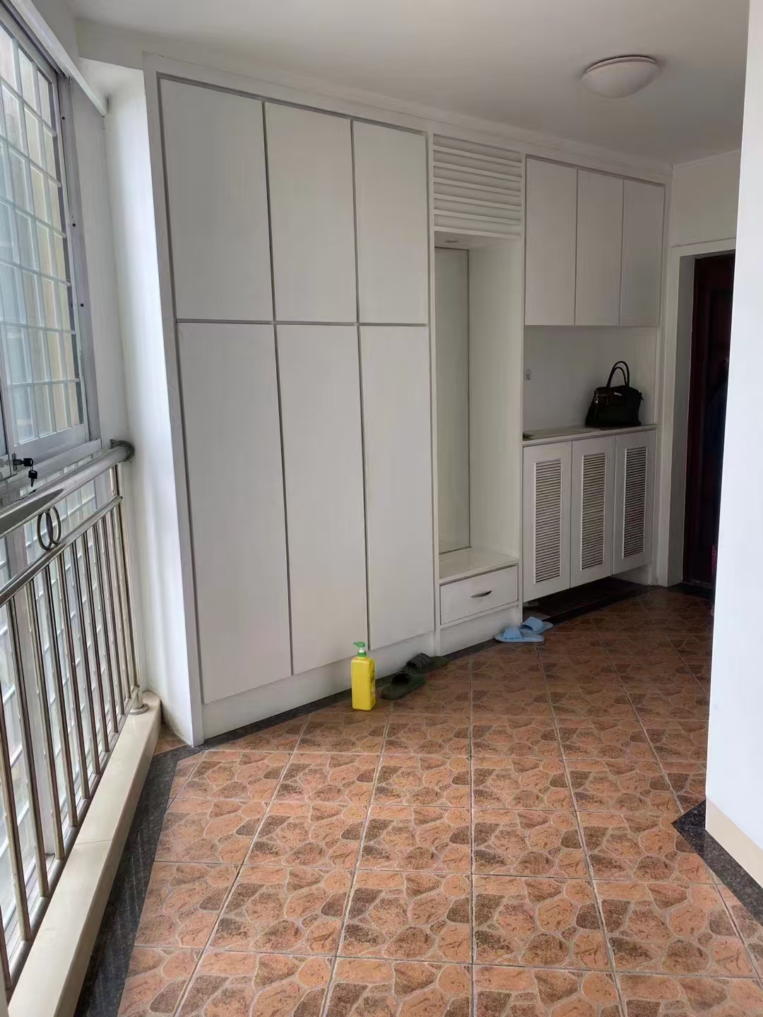 龙洲汇龙苑 3室2厅2卫 1800.0元/月 龙洲汇龙苑 3室2厅2卫 1800.0元/月室内图