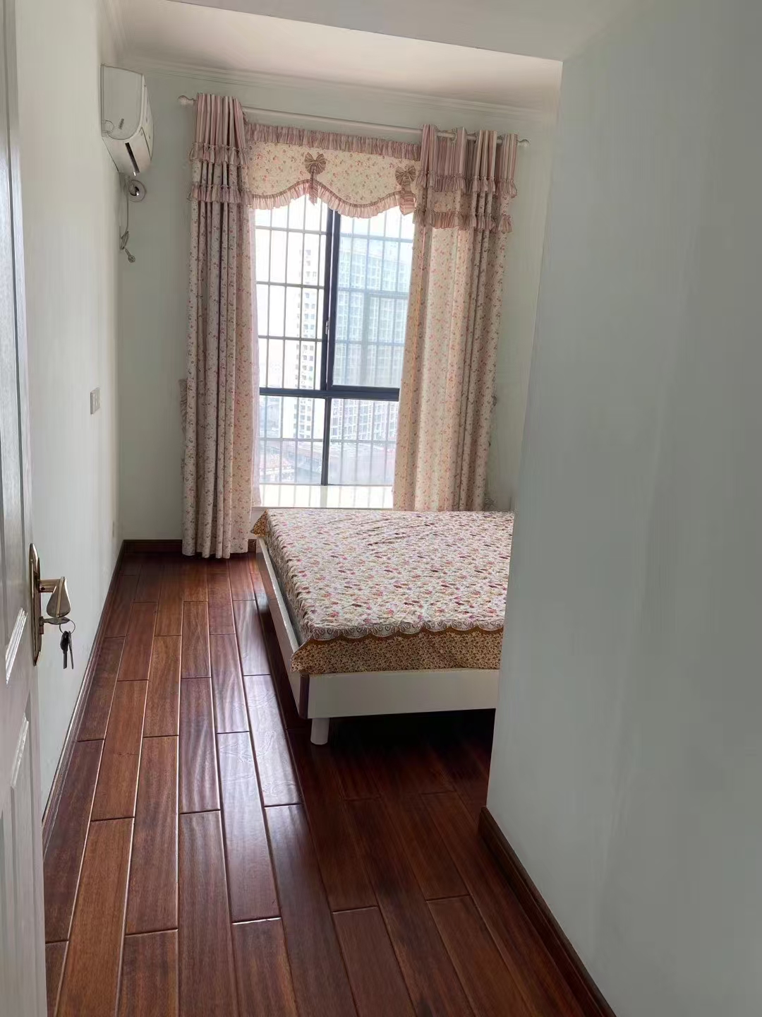 龙洲汇龙苑 3室2厅2卫 1800.0元/月 龙洲汇龙苑 3室2厅2卫 1800.0元/月室内图