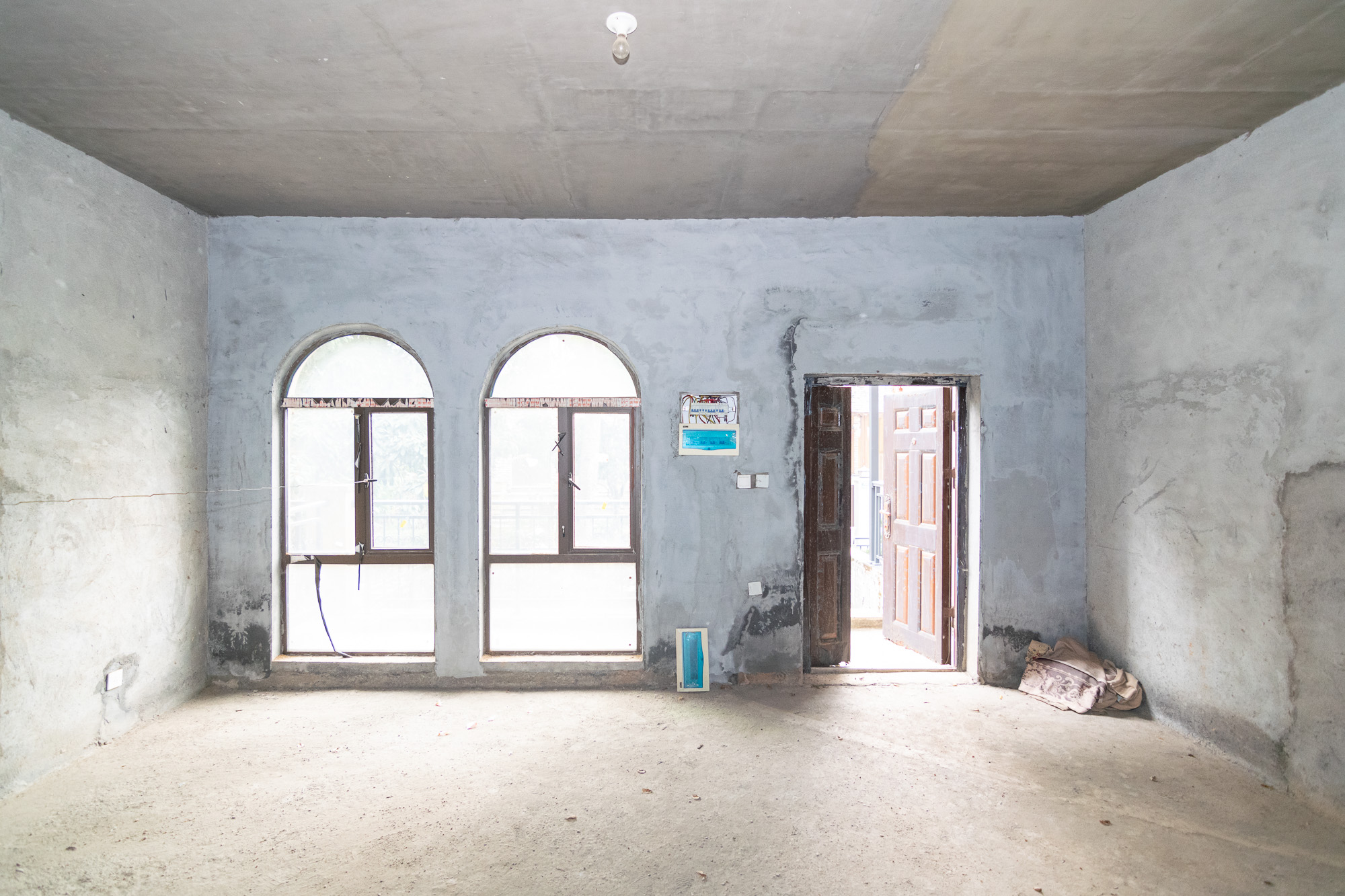 裕田奥莱小镇  7室1厅3卫    188.0万 裕田奥莱小镇  7室1厅3卫    188.0万客厅