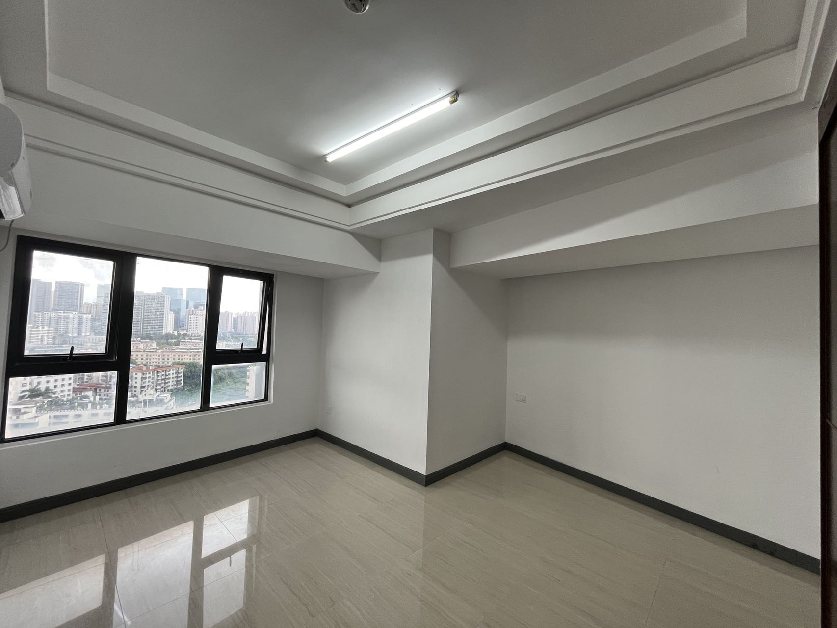 望海国际广场 1室1厅1卫 2200.0元/月 望海国际广场 1室1厅1卫 2200.0元/月室内图