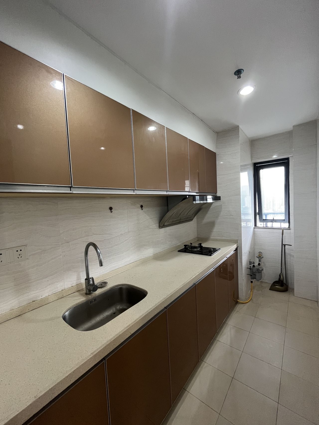 望海国际广场 1室1厅1卫 2200.0元/月 望海国际广场 1室1厅1卫 2200.0元/月室内图