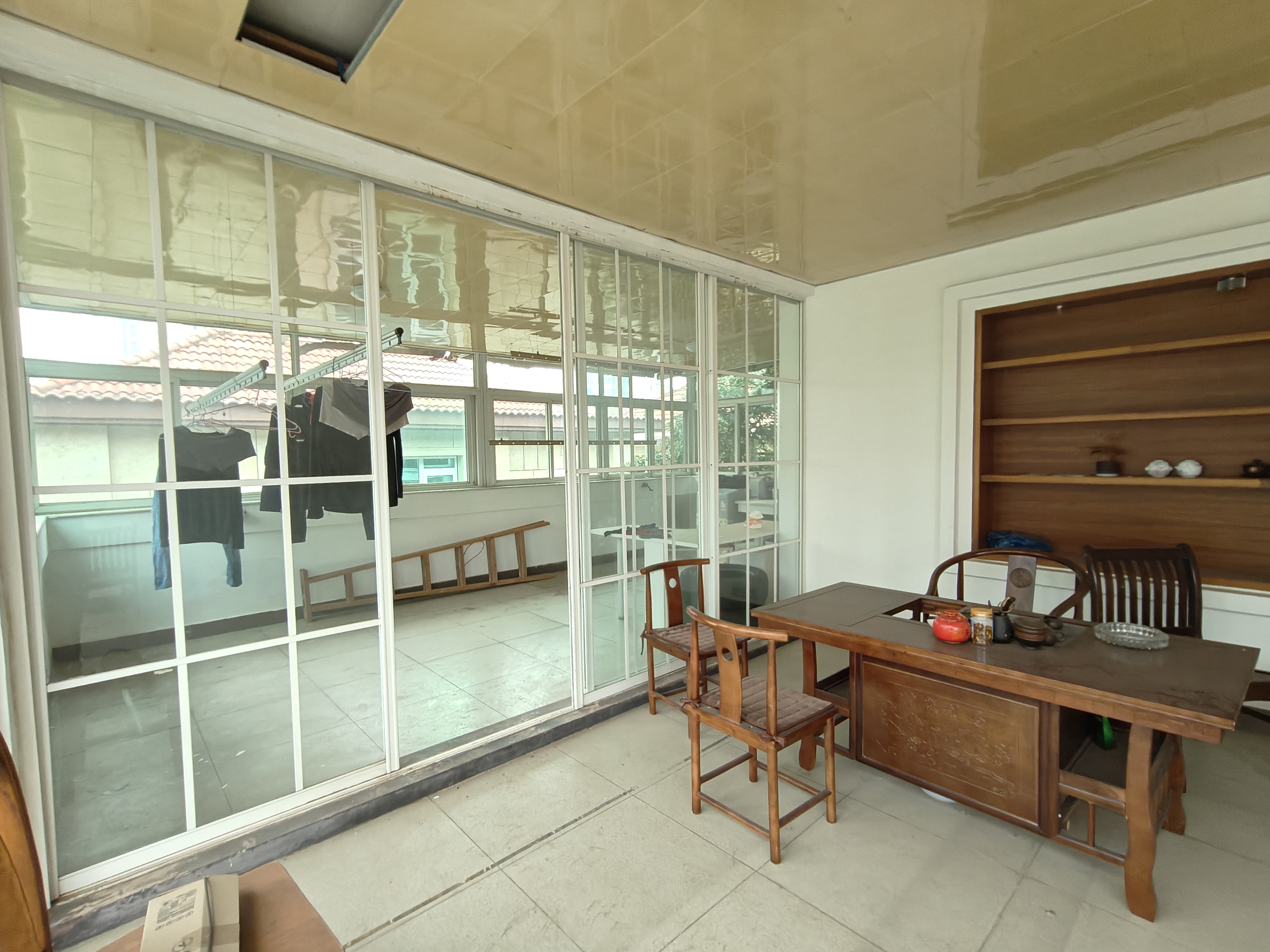 珠江花园  6室2厅3卫    284.0万 珠江花园  6室2厅3卫    284.0万室内图