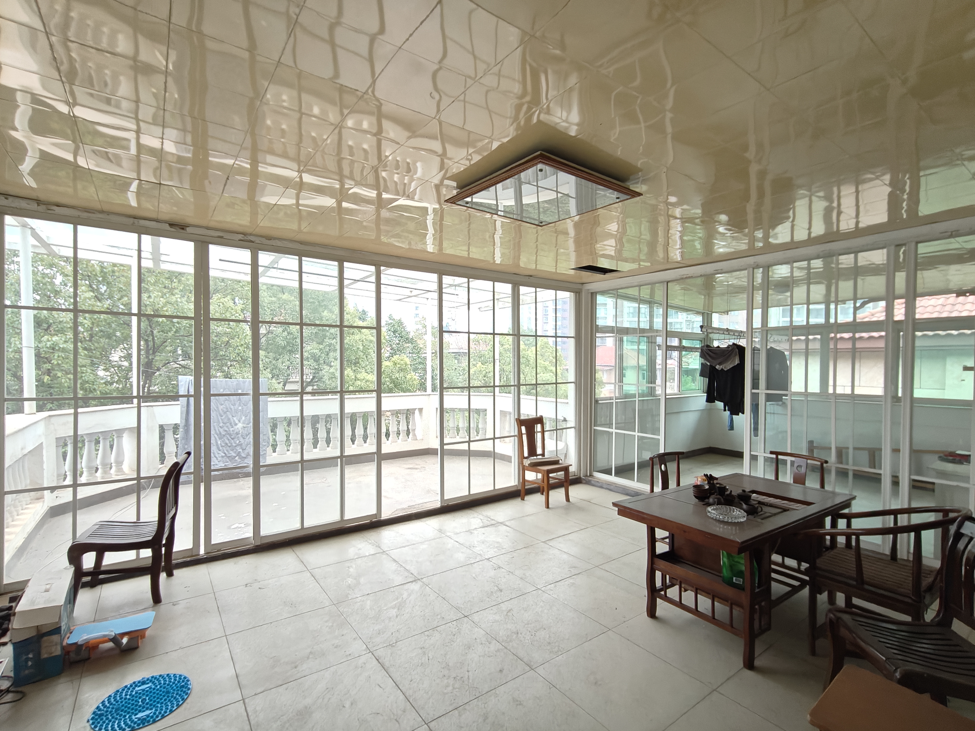 珠江花园  6室2厅3卫    284.0万 珠江花园  6室2厅3卫    284.0万室内图