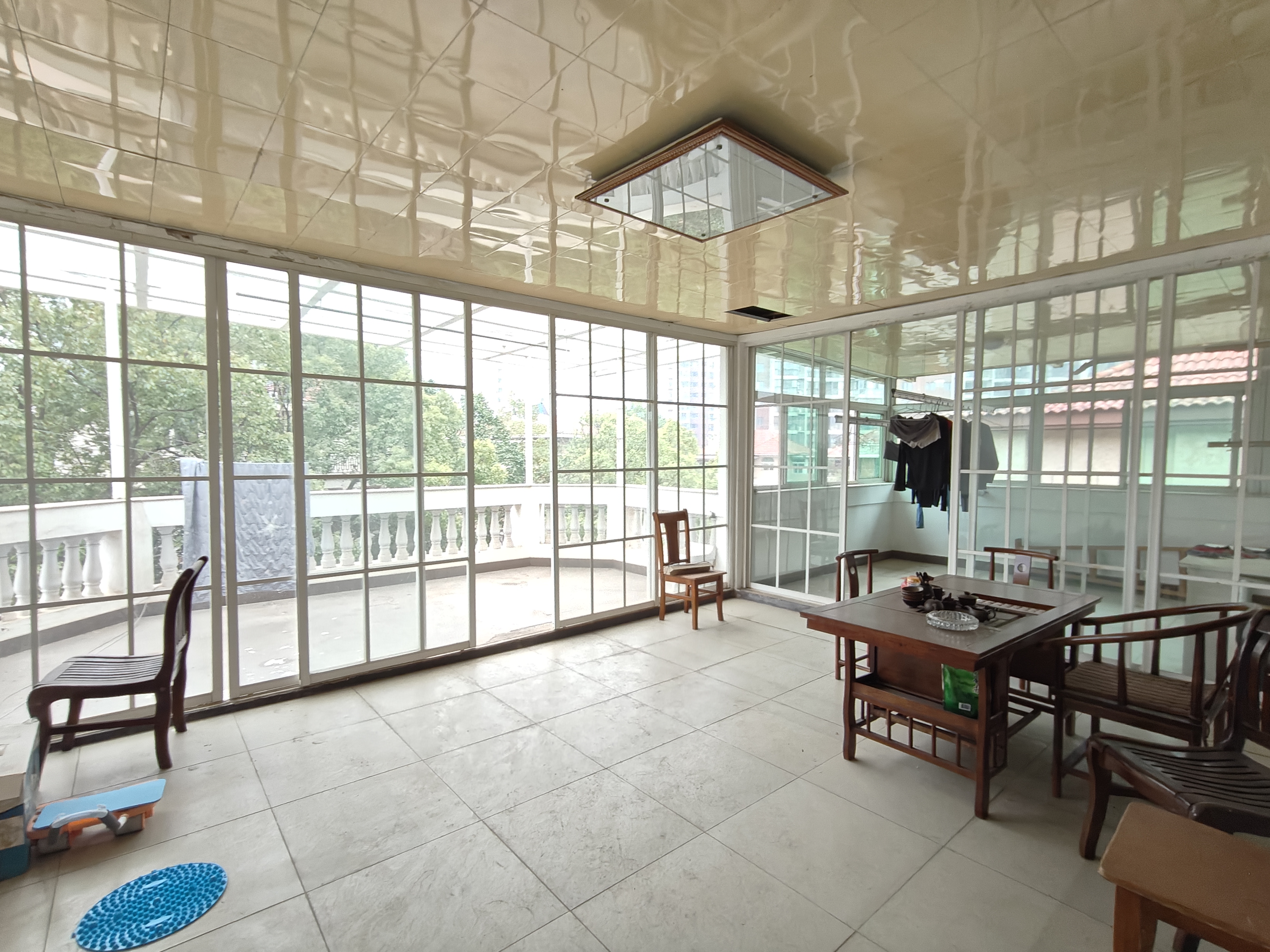 珠江花园  6室2厅3卫    284.0万 珠江花园  6室2厅3卫    284.0万室内图