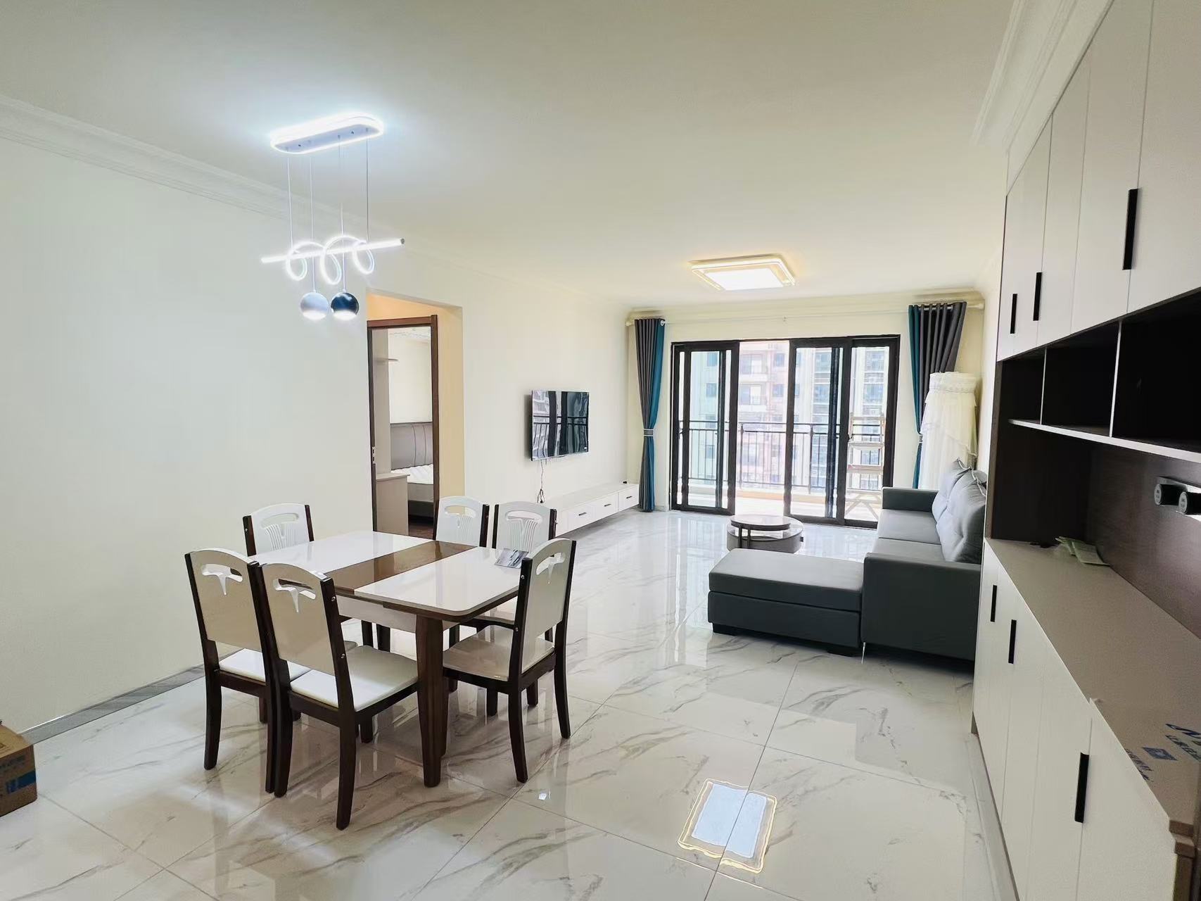 碧桂园壹中心 3室2厅2卫 2400.0元/月 碧桂园壹中心 3室2厅2卫 2400.0元/月户型图