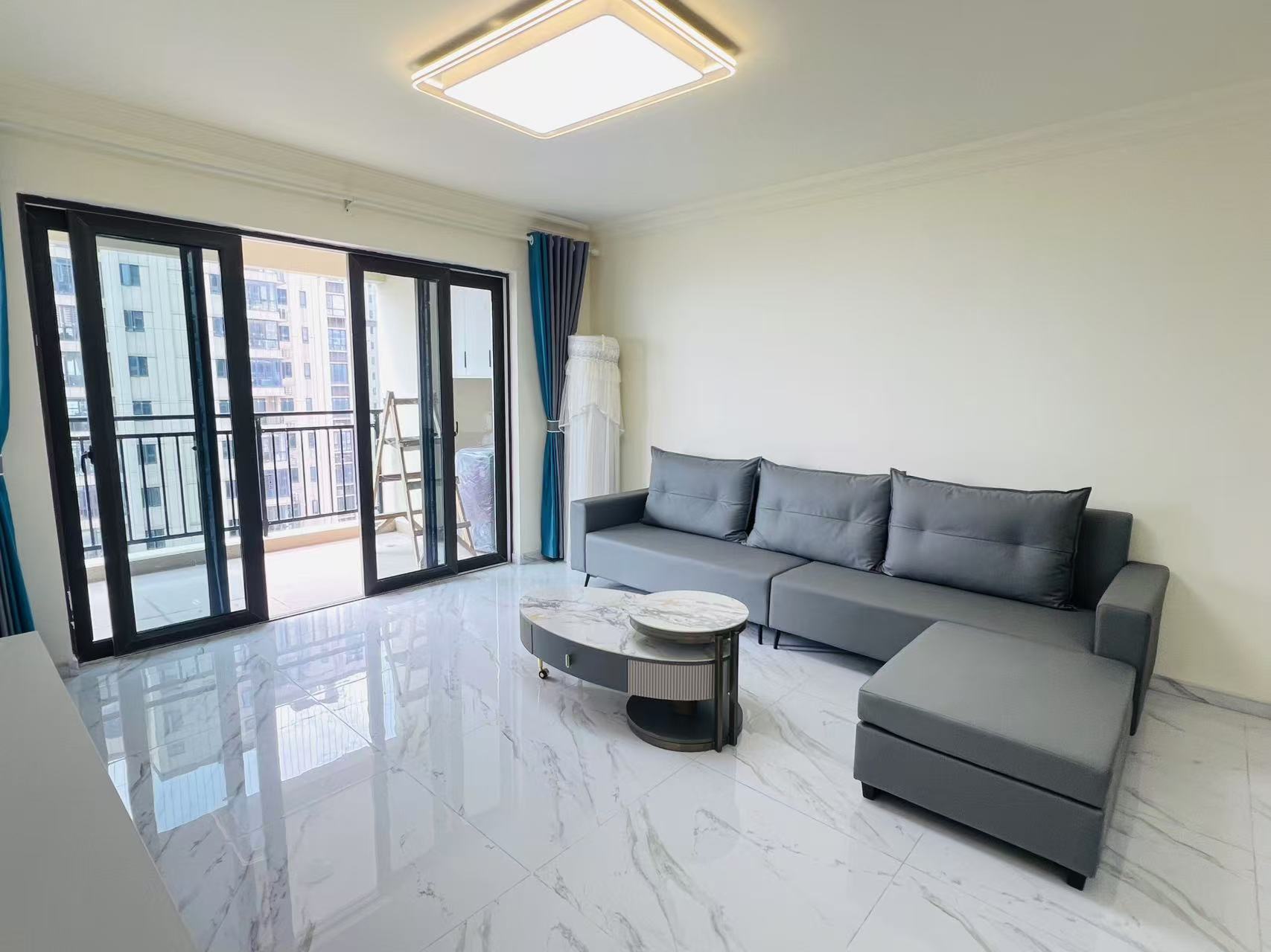 碧桂园壹中心 3室2厅2卫 2400.0元/月 碧桂园壹中心 3室2厅2卫 2400.0元/月室内图