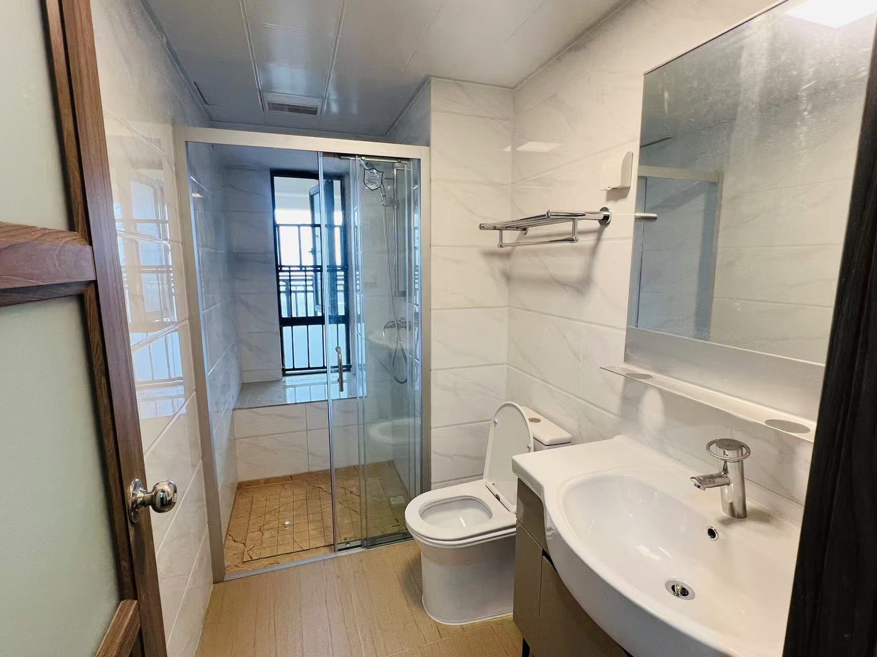 碧桂园壹中心 3室2厅2卫 2400.0元/月 碧桂园壹中心 3室2厅2卫 2400.0元/月室内图