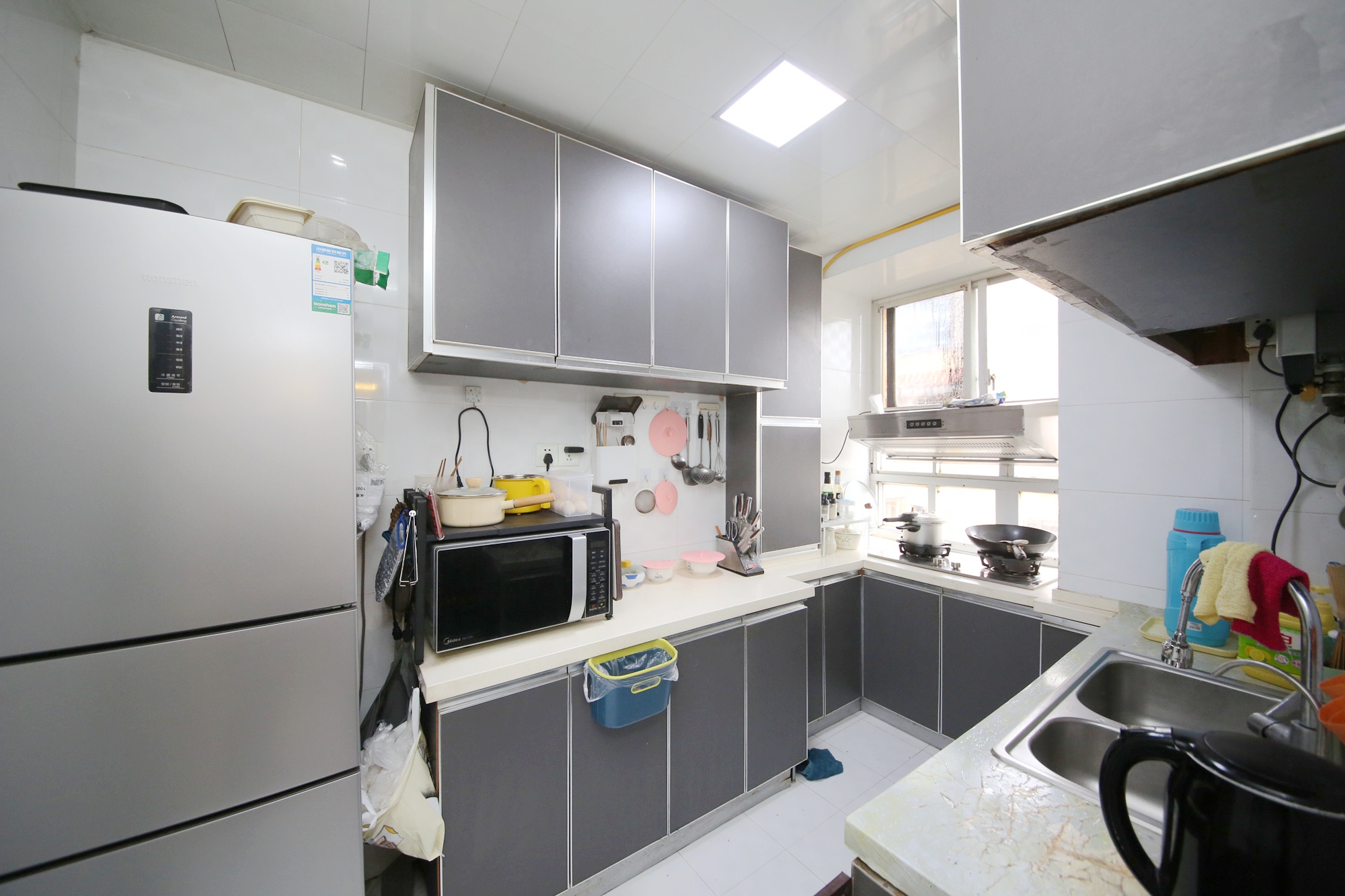 审计署宿舍  3室2厅2卫   97.80万厨房