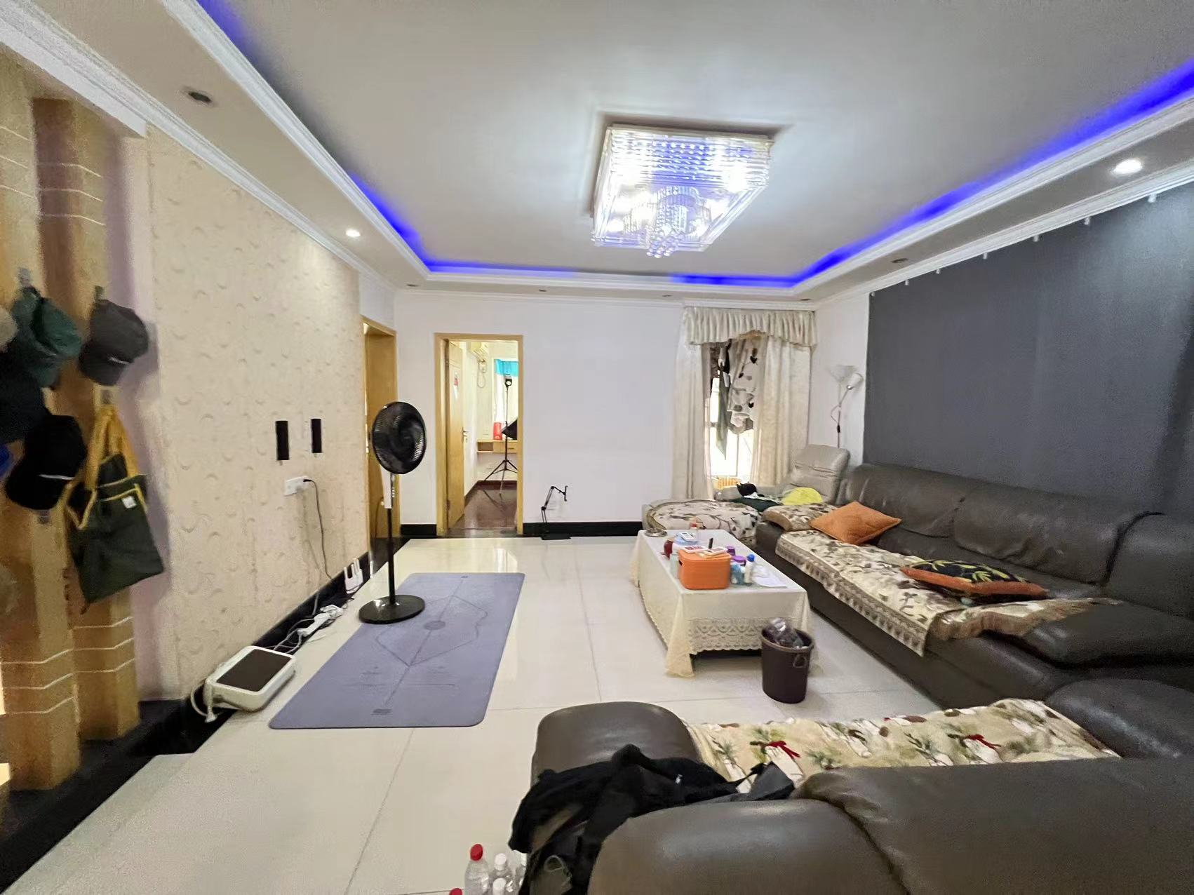 东玺门  2室2厅1卫    2000.0元/月室内图