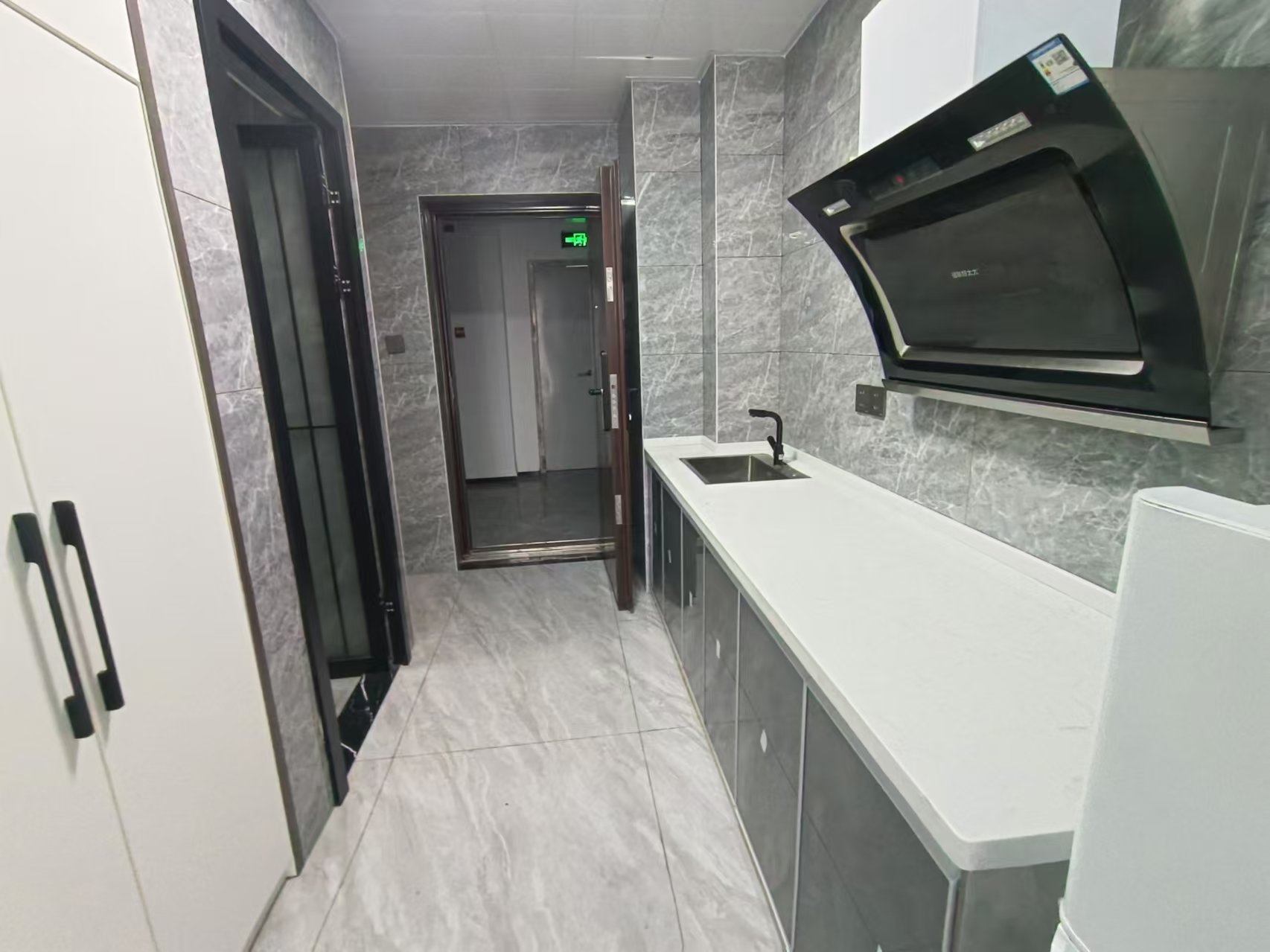 朗廷览江 1室1厅1卫 1400.0元/月 朗廷览江 1室1厅1卫 1400.0元/月室内图