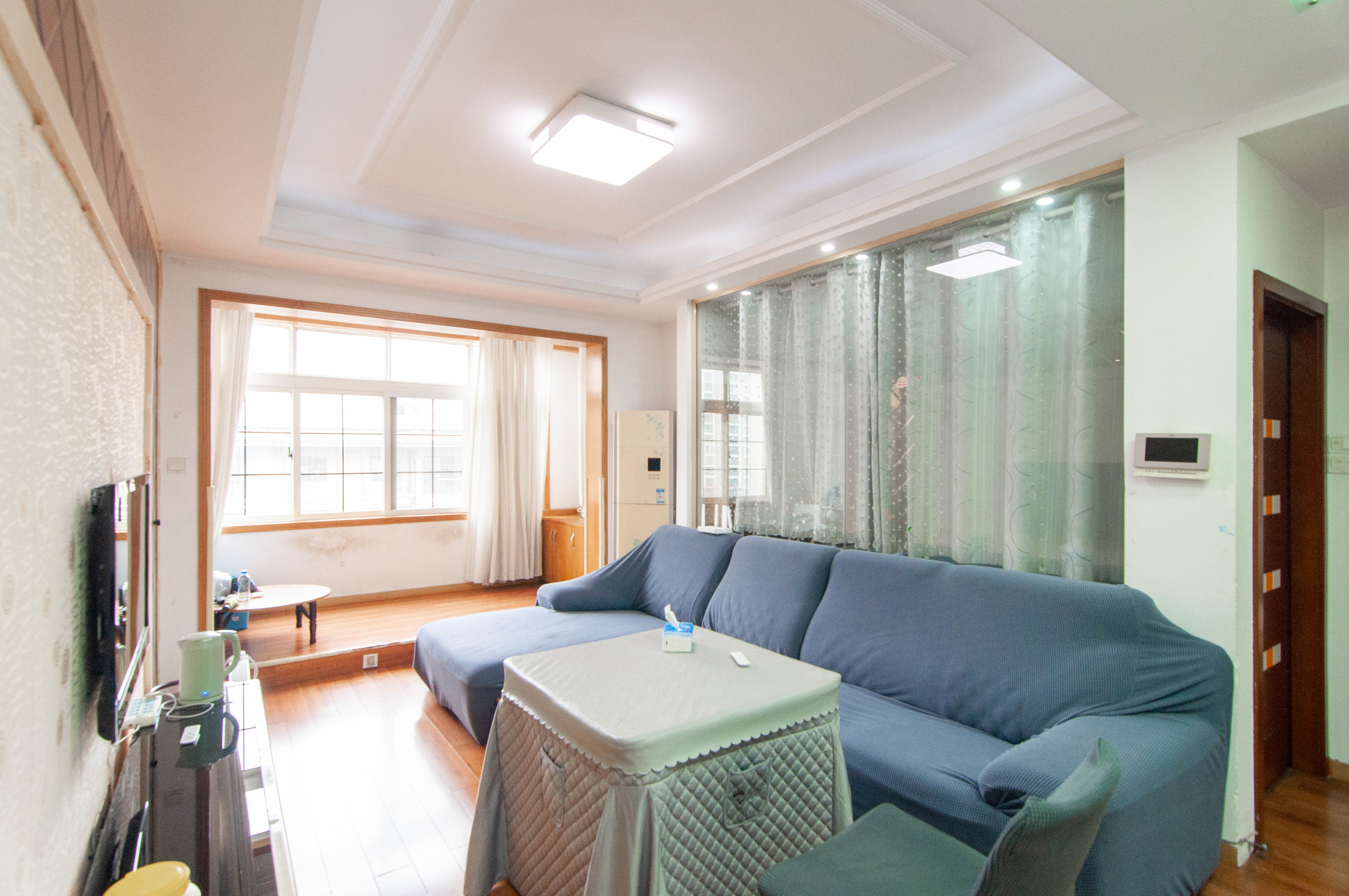 沁园春御院  3室2厅2卫    116.0万 沁园春御院  3室2厅2卫    116.0万客厅