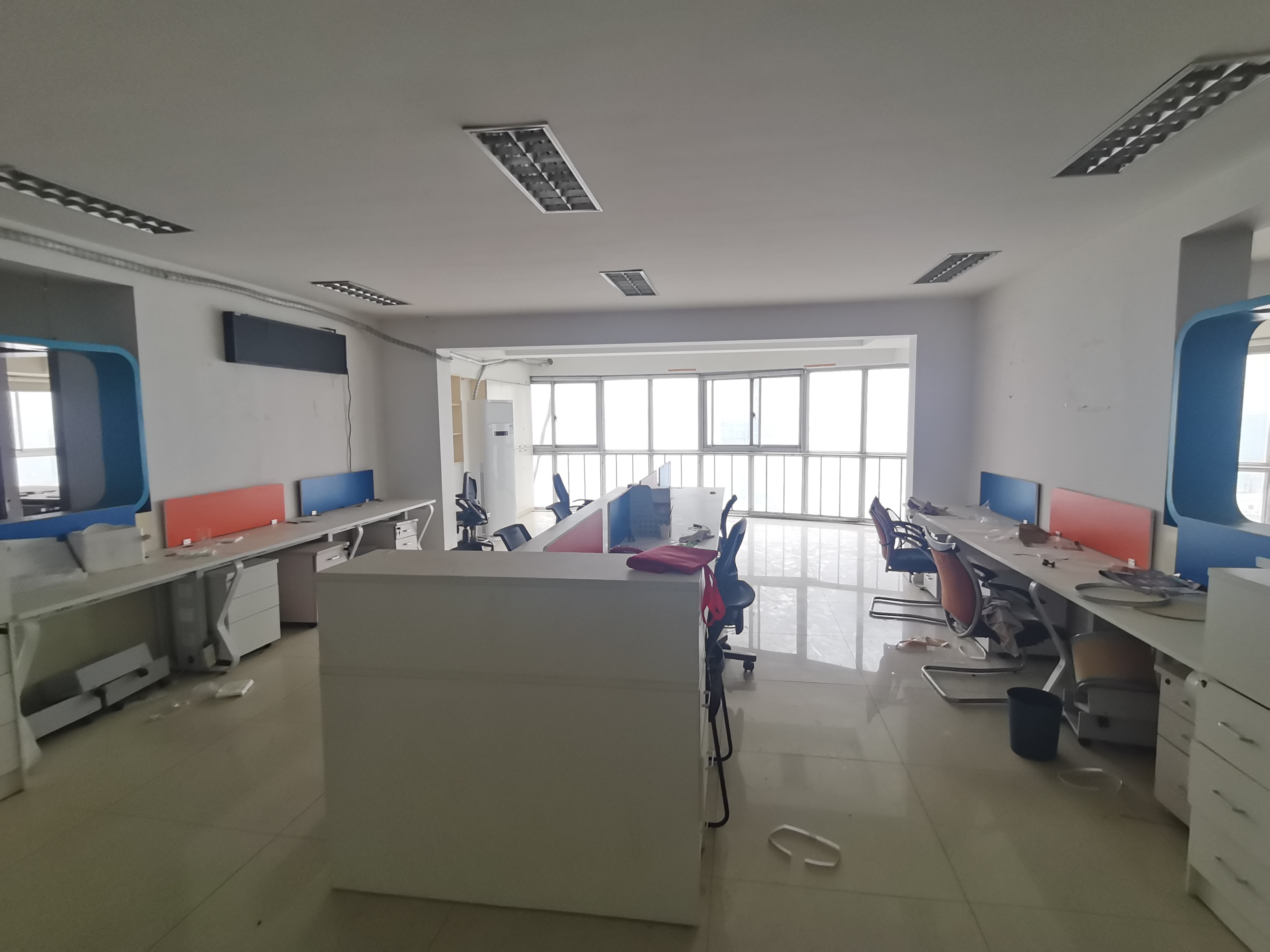 华雅花园 5室1厅1卫 6500.0元/月 华雅花园 5室1厅1卫 6500.0元/月室内图