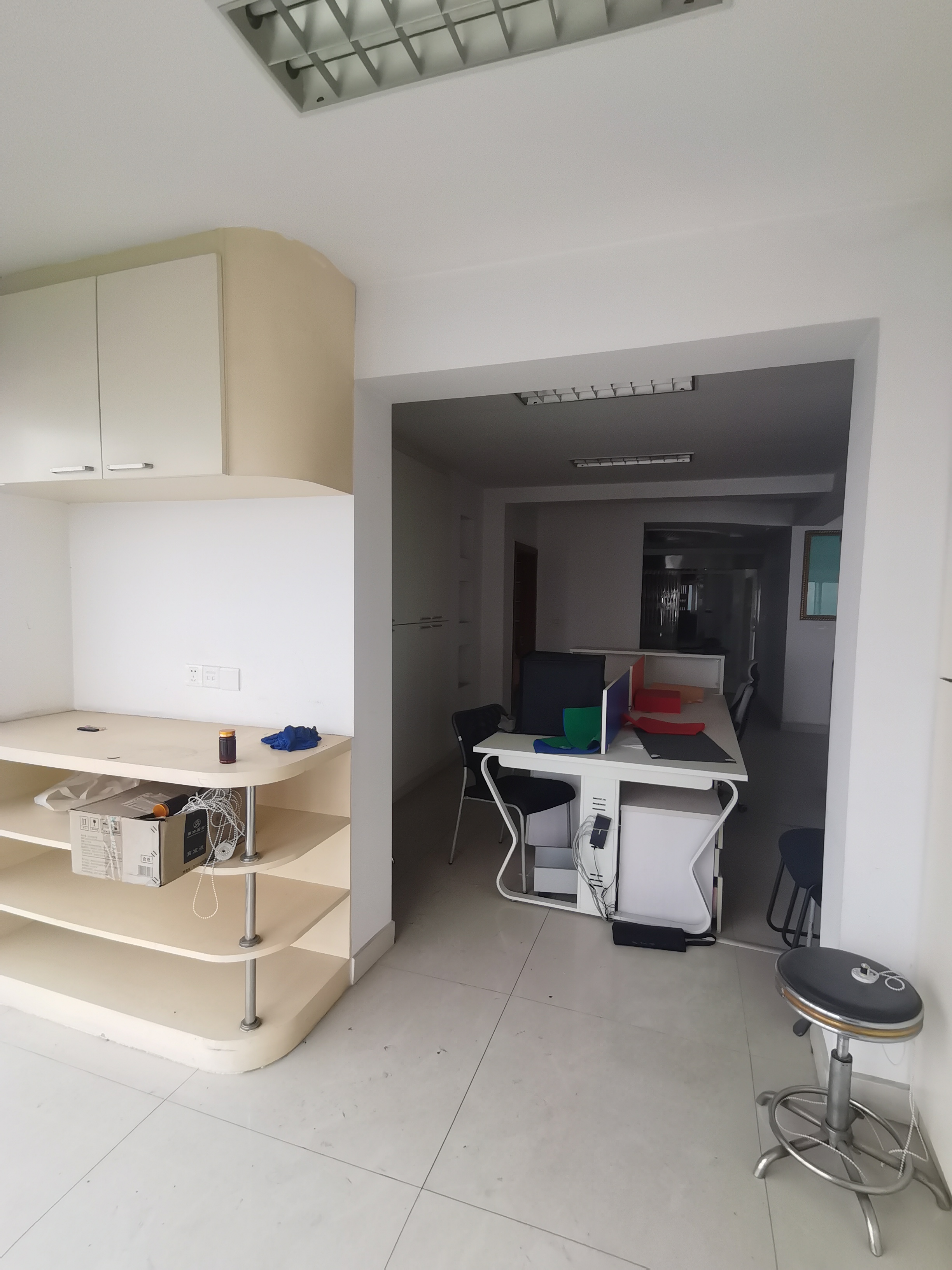 华雅花园 5室1厅1卫 6500.0元/月 华雅花园 5室1厅1卫 6500.0元/月室内图