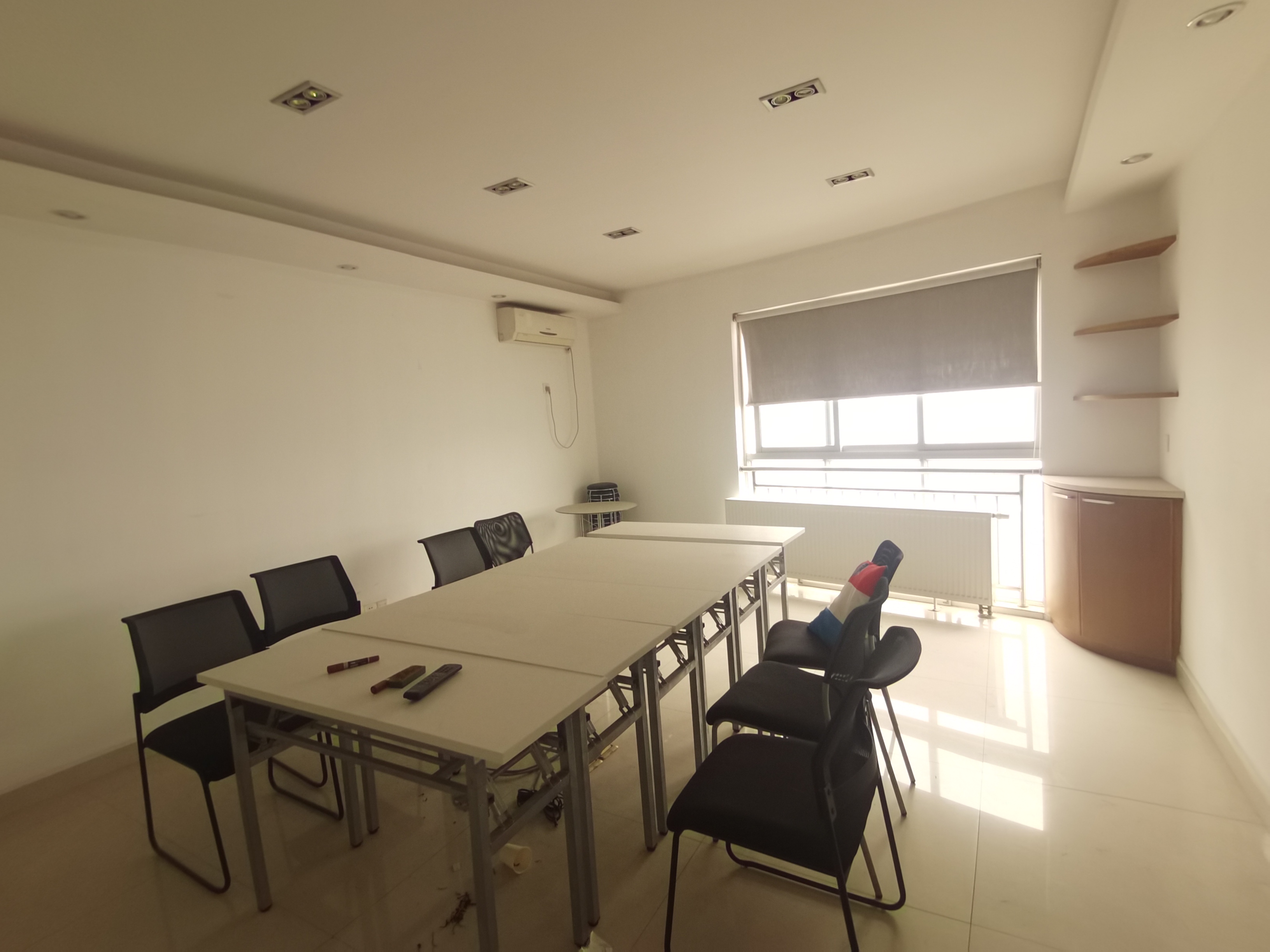 华雅花园 5室1厅1卫 6500.0元/月 华雅花园 5室1厅1卫 6500.0元/月室内图