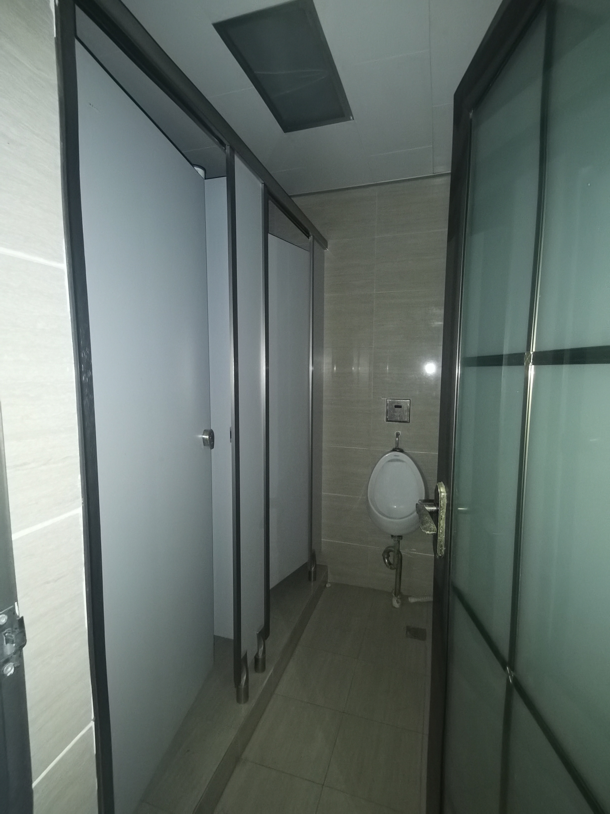 华雅花园 5室1厅1卫 6500.0元/月 华雅花园 5室1厅1卫 6500.0元/月室内图