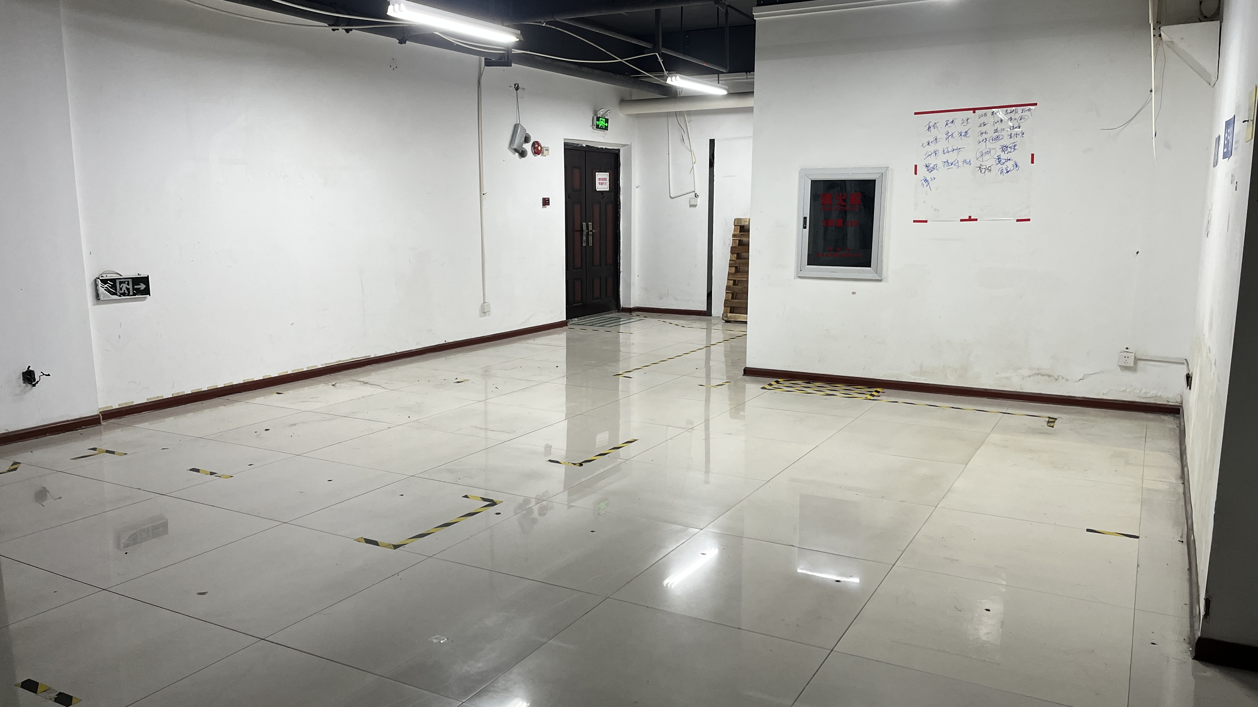 国际企业中心 1室1厅1卫 4500.0元/月 国际企业中心 1室1厅1卫 4500.0元/月室内图