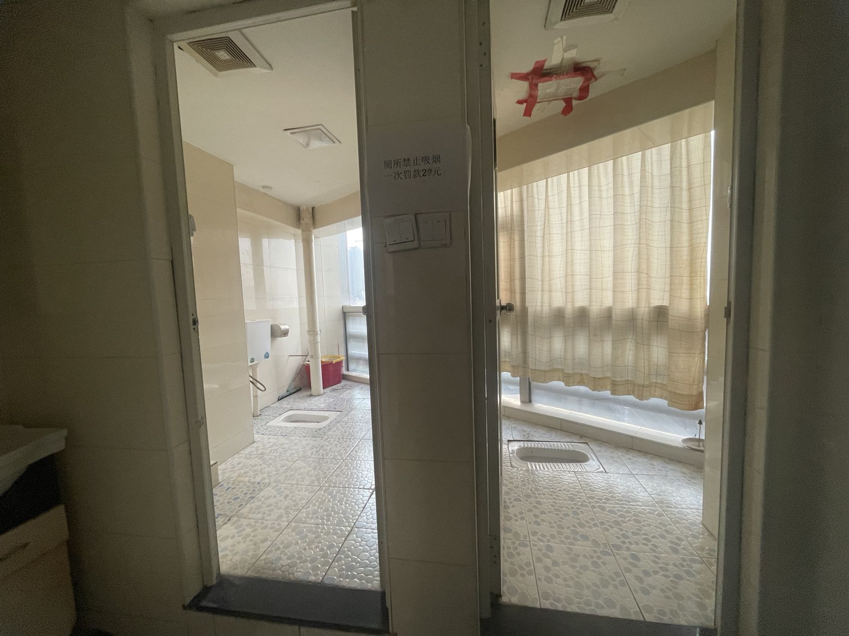 城市快线（新建大厦）  5室2厅2卫   10000.00元/月室内图