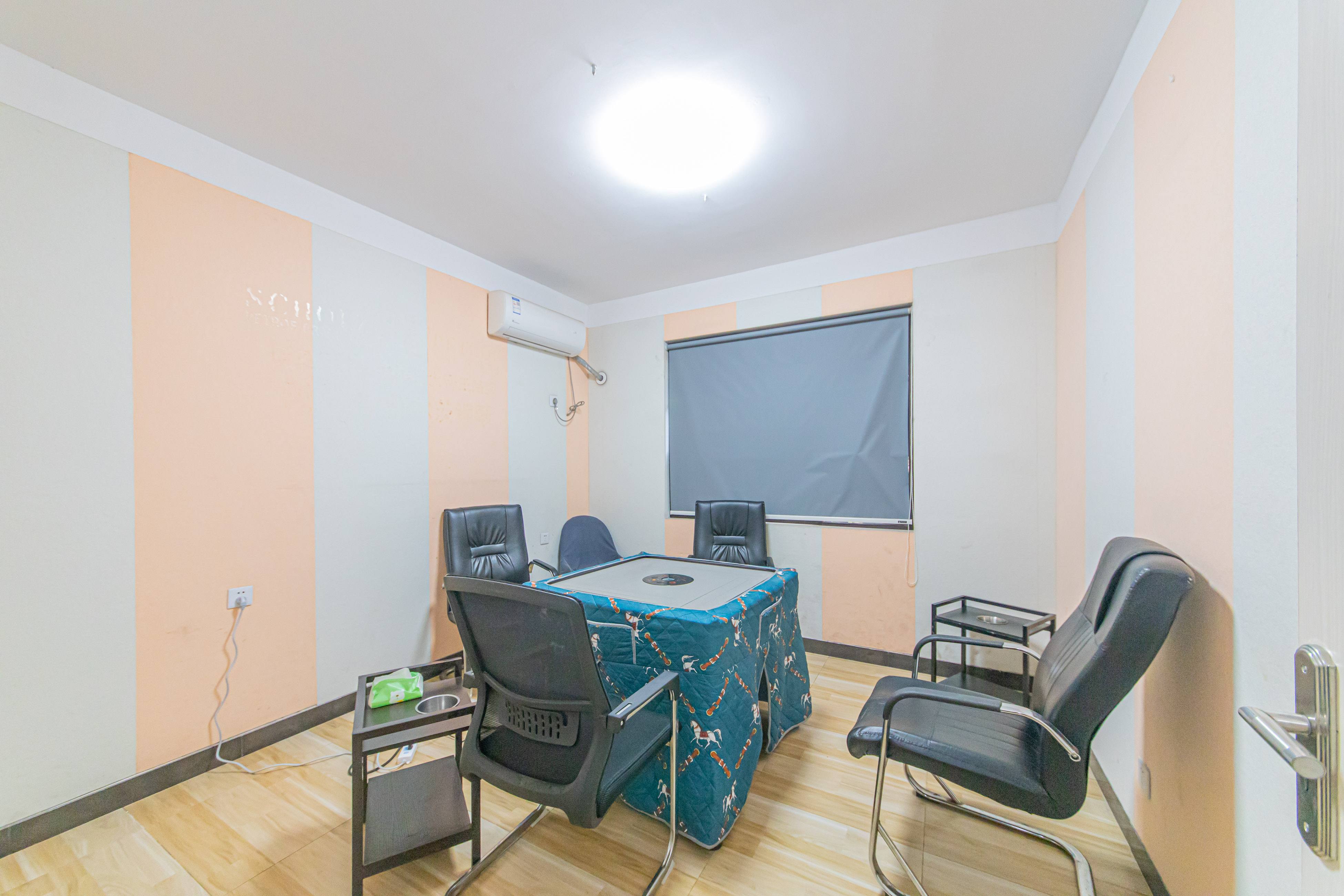 鑫远和城(一、二期) 4室2厅2卫 125.0万 鑫远和城(一、二期) 4室2厅2卫 125.0万卧室