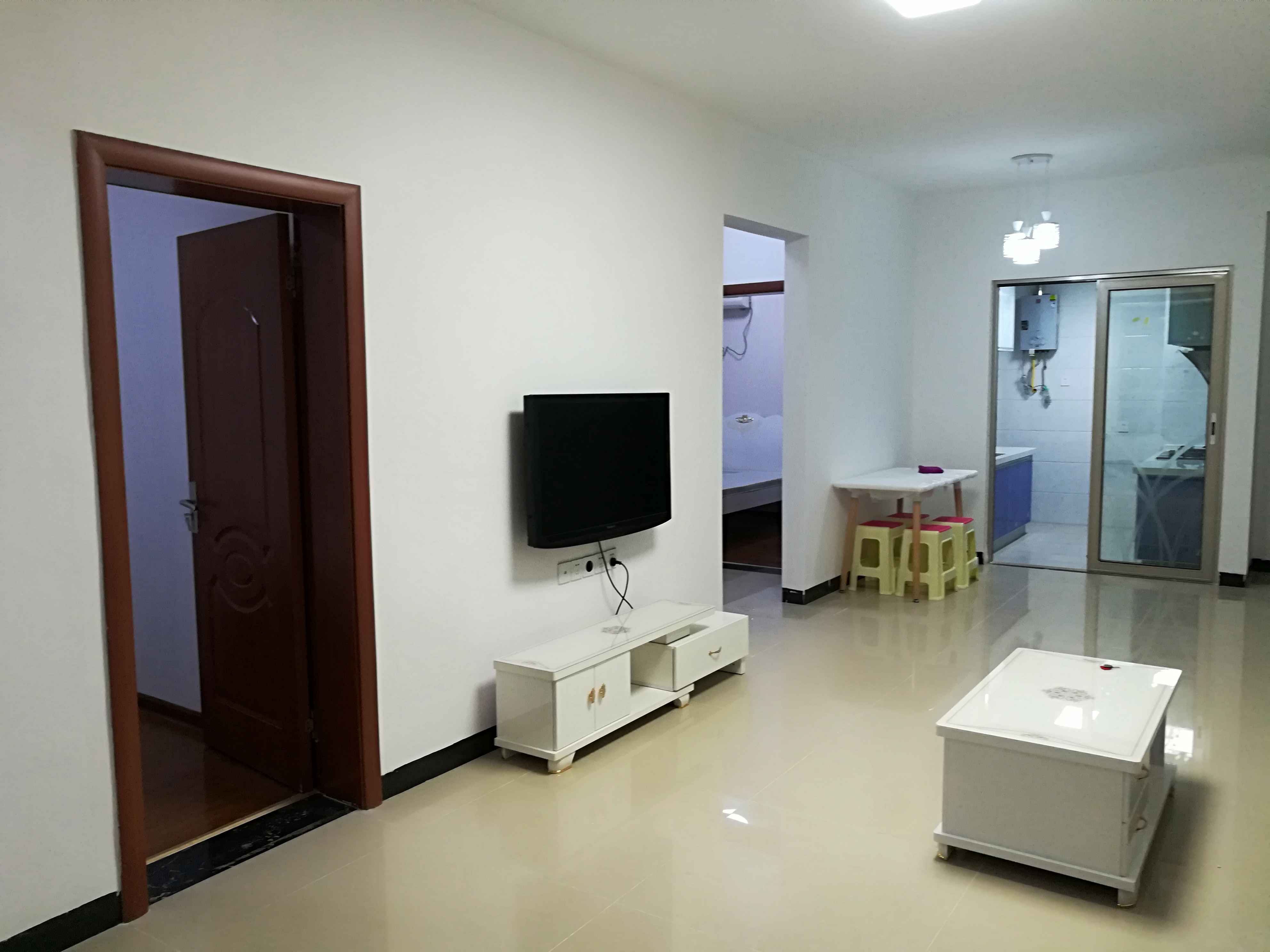 长房半岛蓝湾(观山月) 3室2厅1卫 2100.0元/月 长房半岛蓝湾(观山月) 3室2厅1卫 2100.0元/月户型图