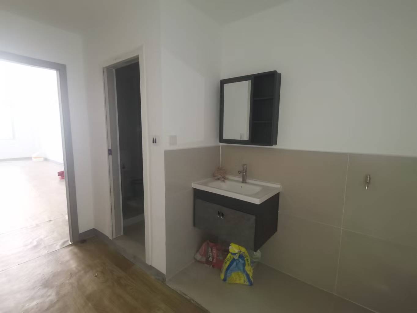 奥克斯广场   101.82㎡      6000.0元/月室内图