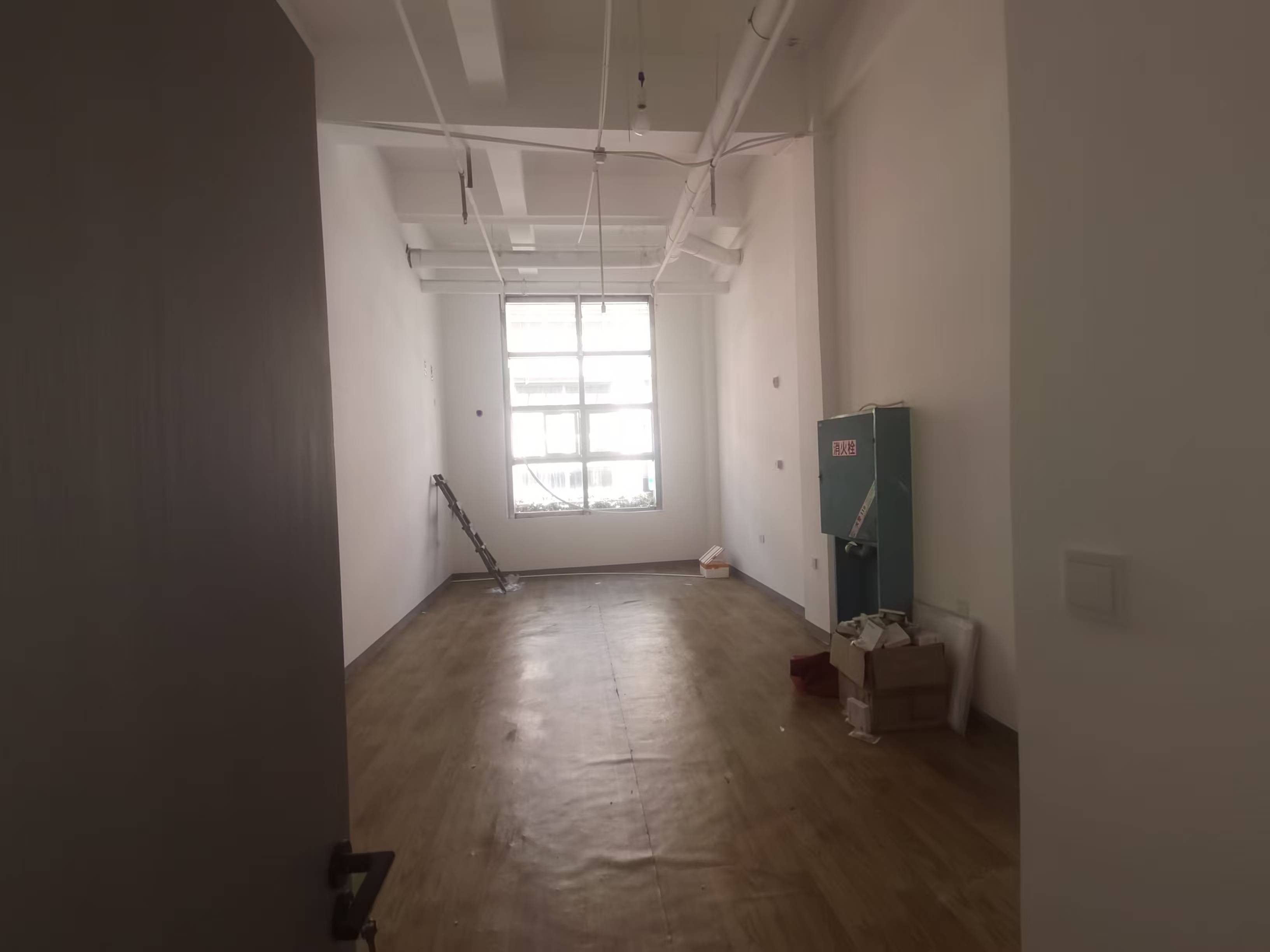 奥克斯广场   101.82㎡      6000.0元/月室内图