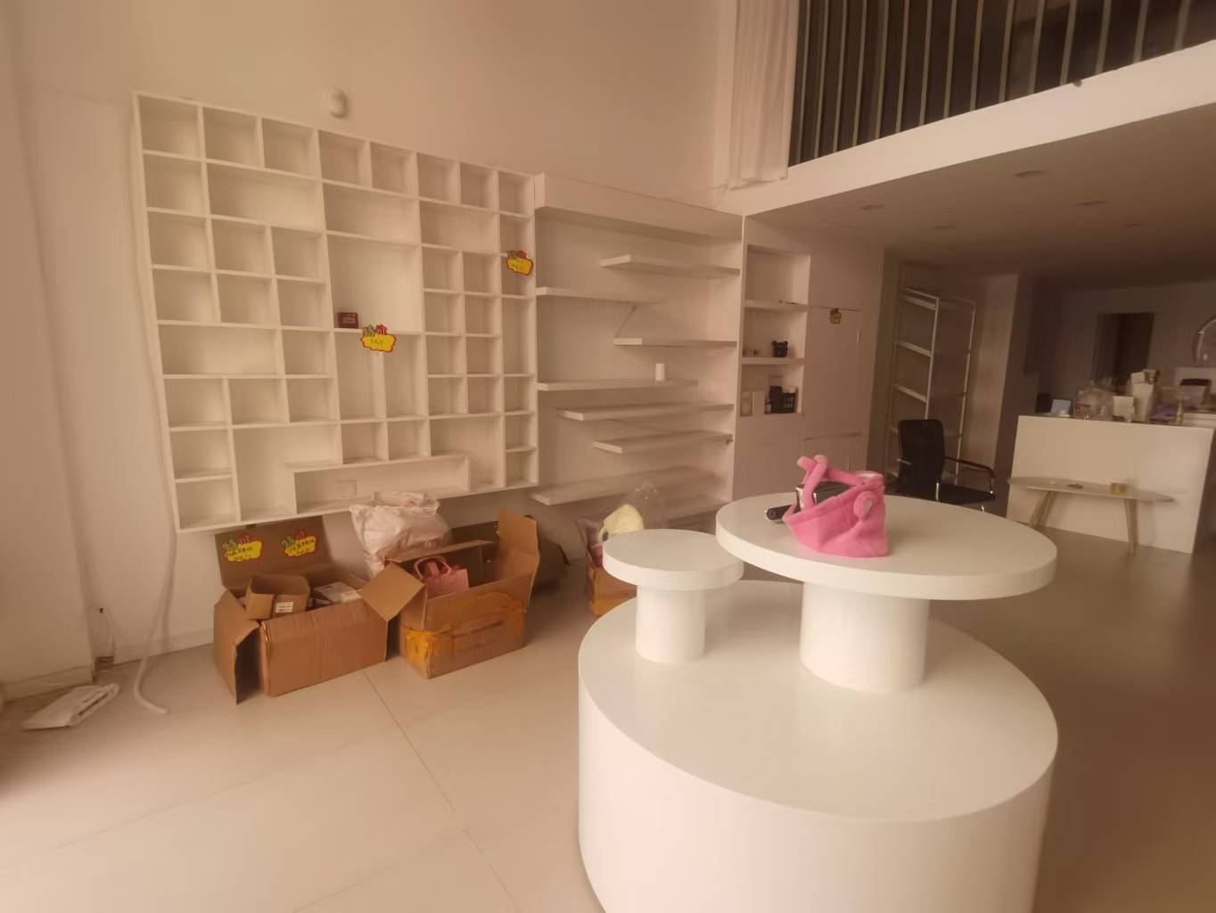 奥克斯广场   101.82㎡      6000.0元/月室内图