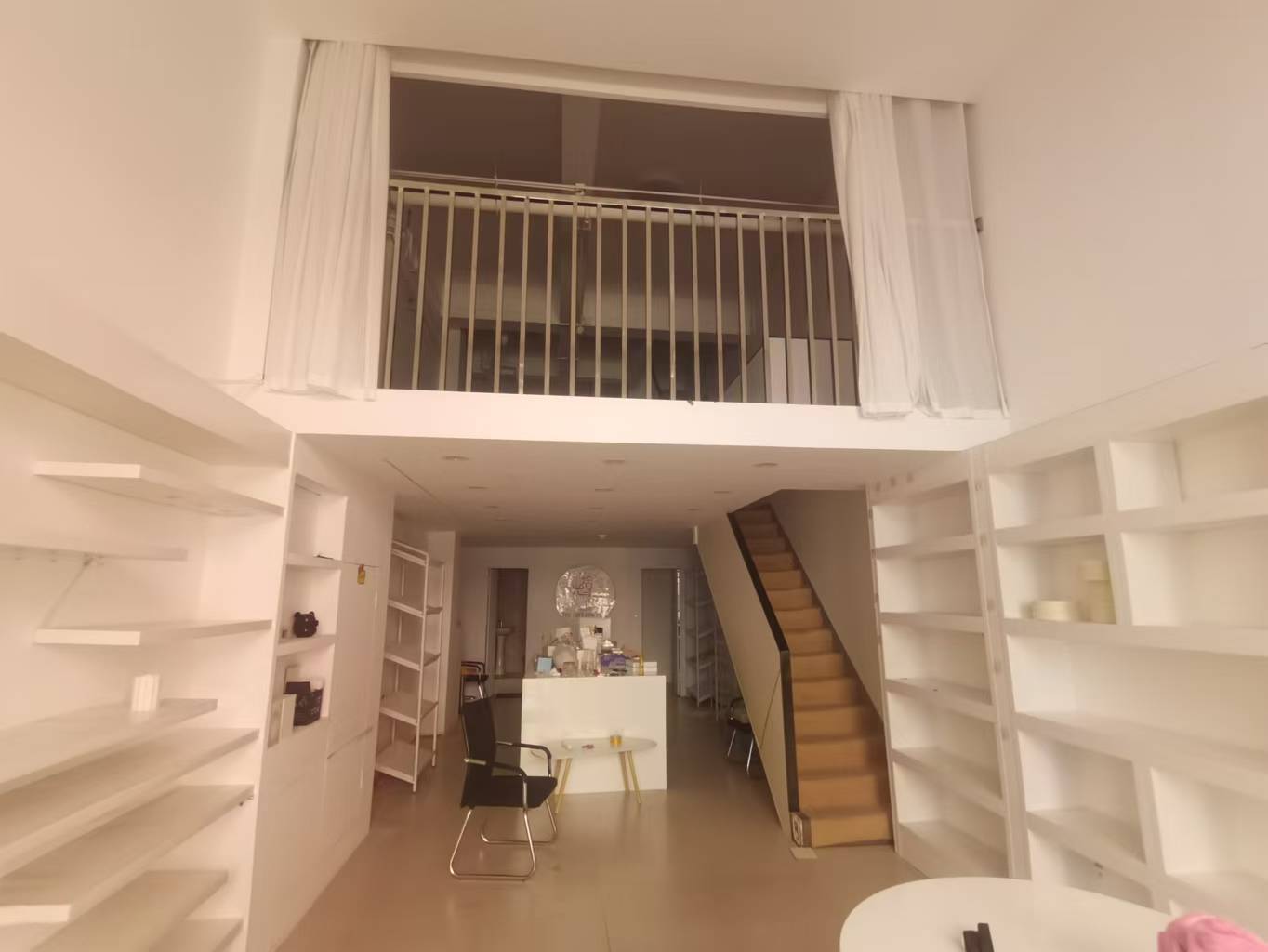 奥克斯广场   101.82㎡      6000.0元/月室内图