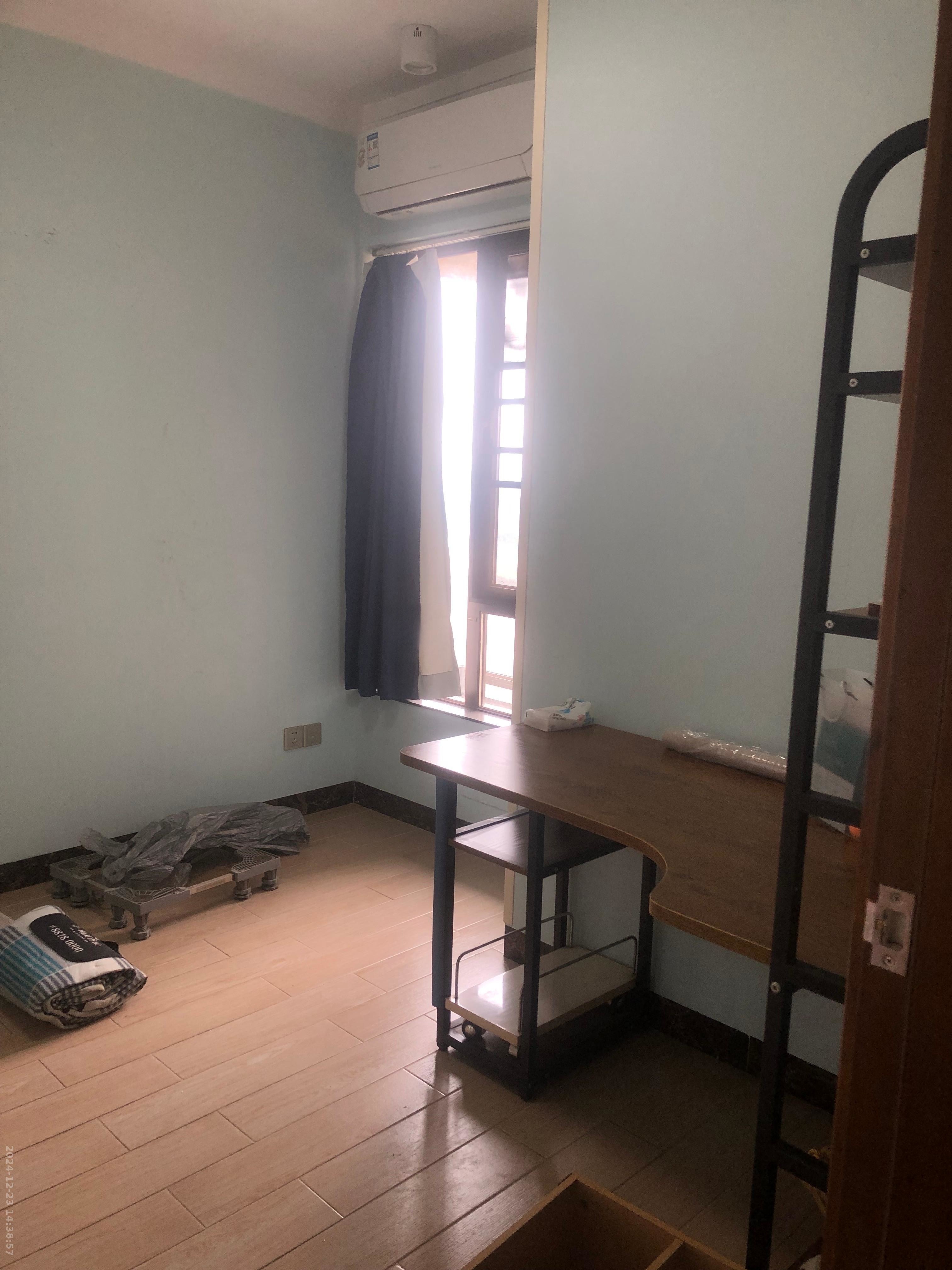 华润橡树湾 2室2厅1卫 2300.0元/月 华润橡树湾 2室2厅1卫 2300.0元/月室内图